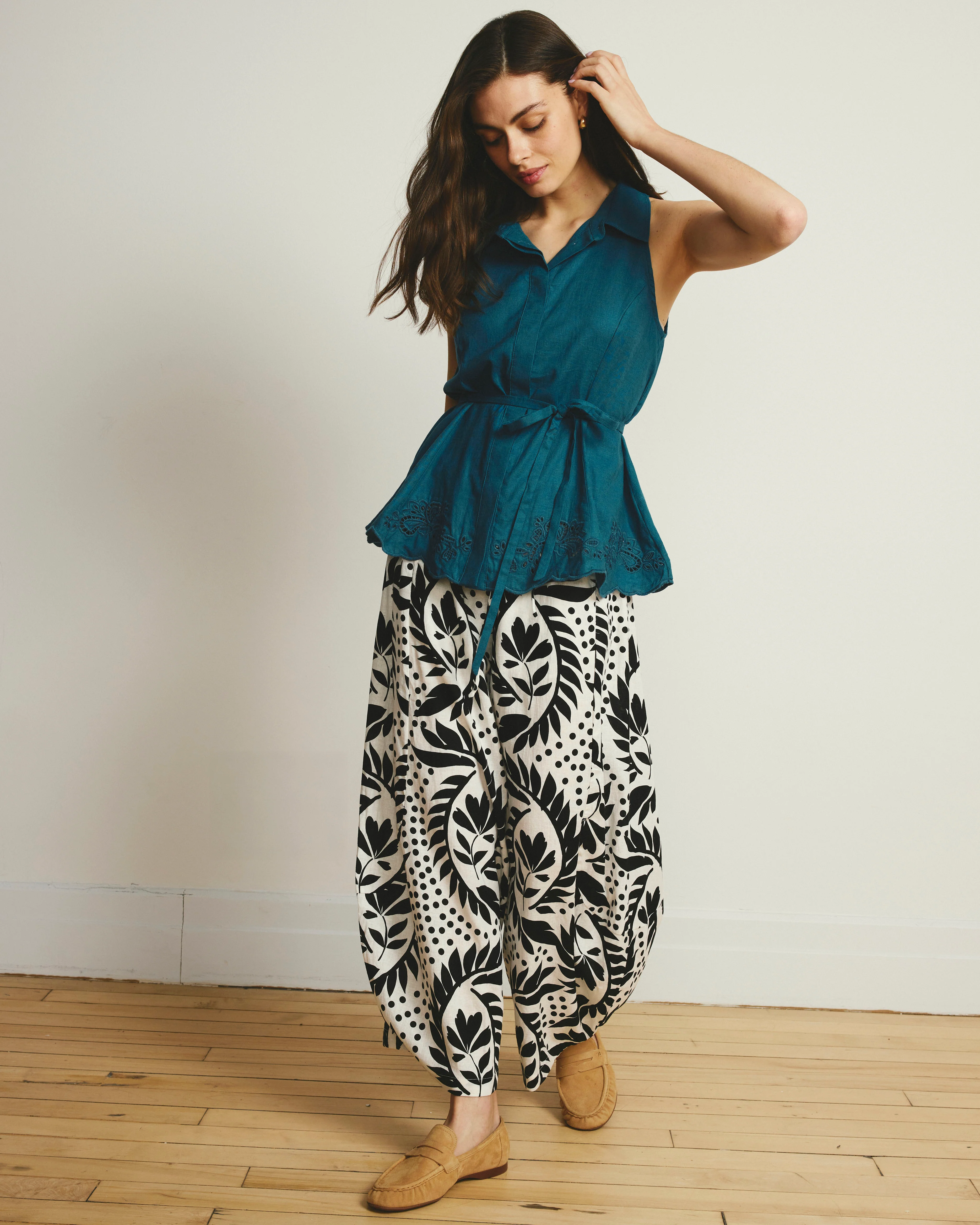 Cosma Barrel Leg Linen Pants - Vine Print - Image 3