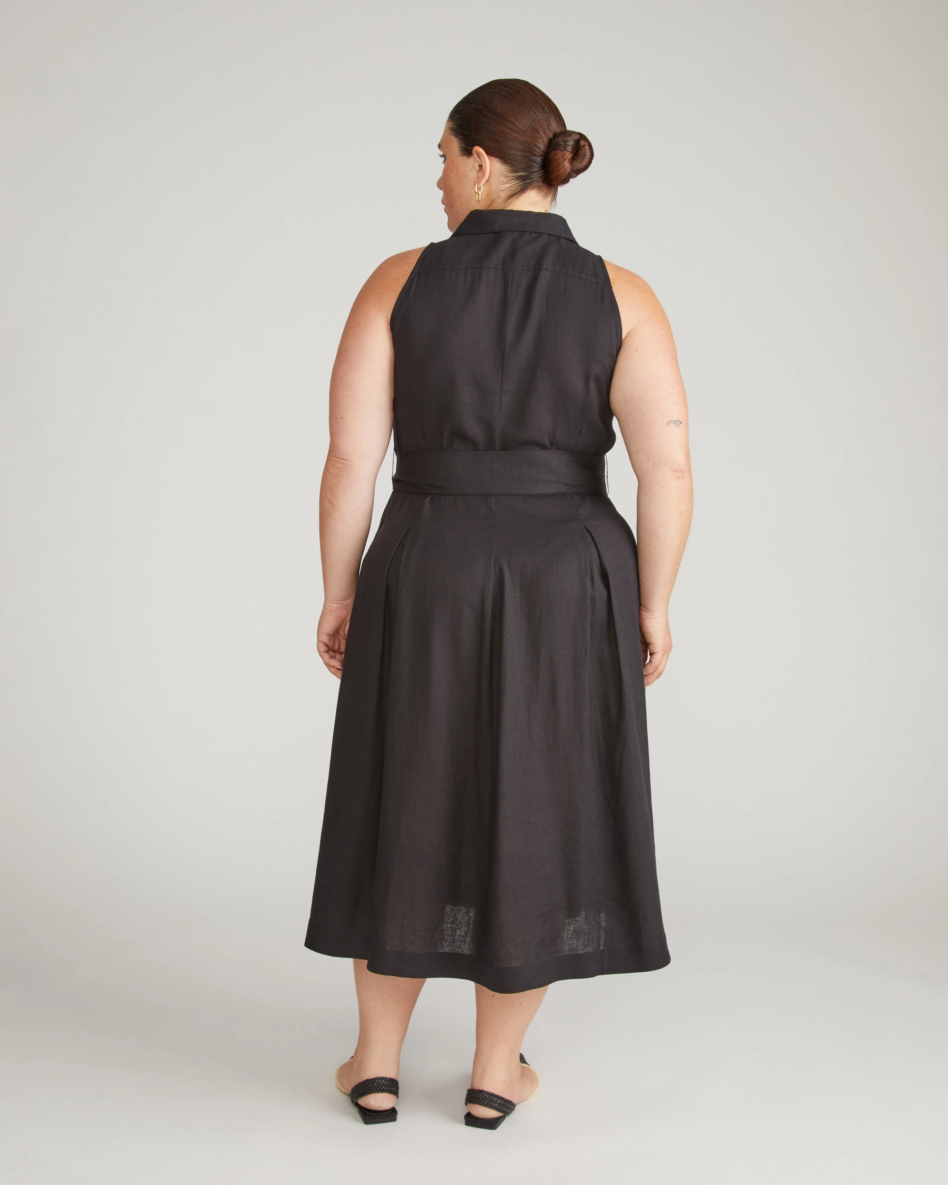 Adelaide Linen Shirtdress - Black - Image 7