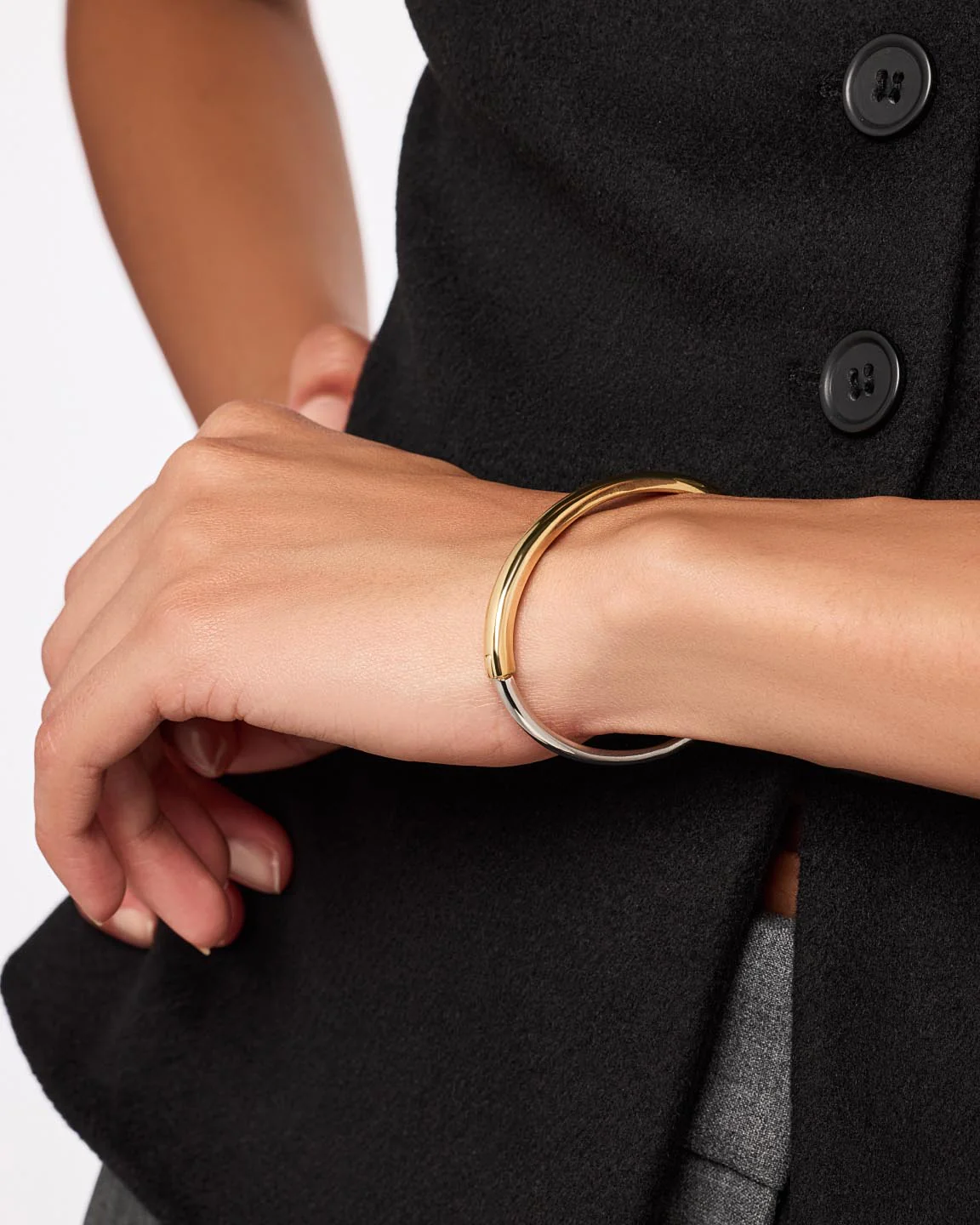 Ana Luisa Bangle Bracelet - Brynley Two Tone - Image 4