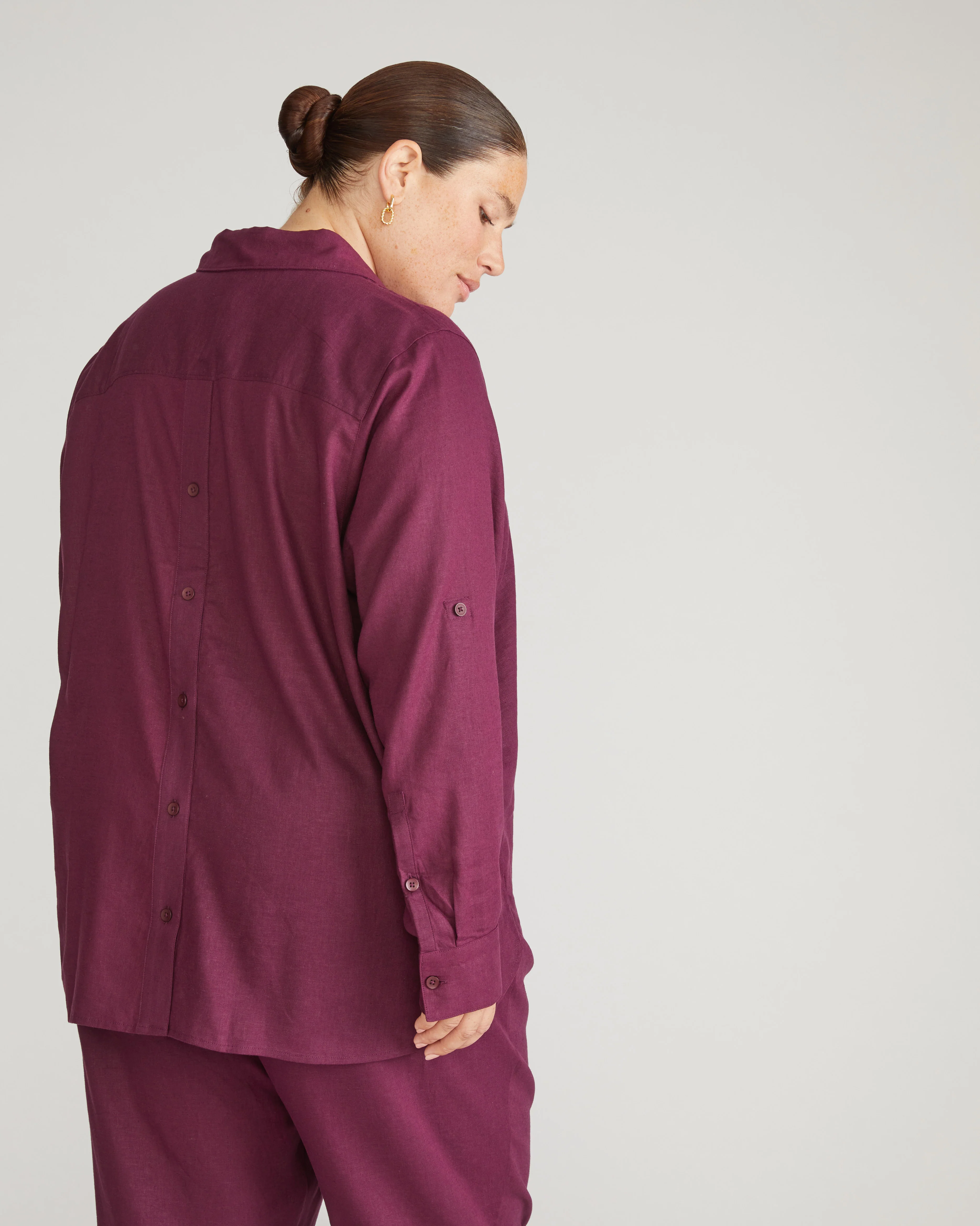 Button Back Linen Polo Shirt - Acai - Image 5
