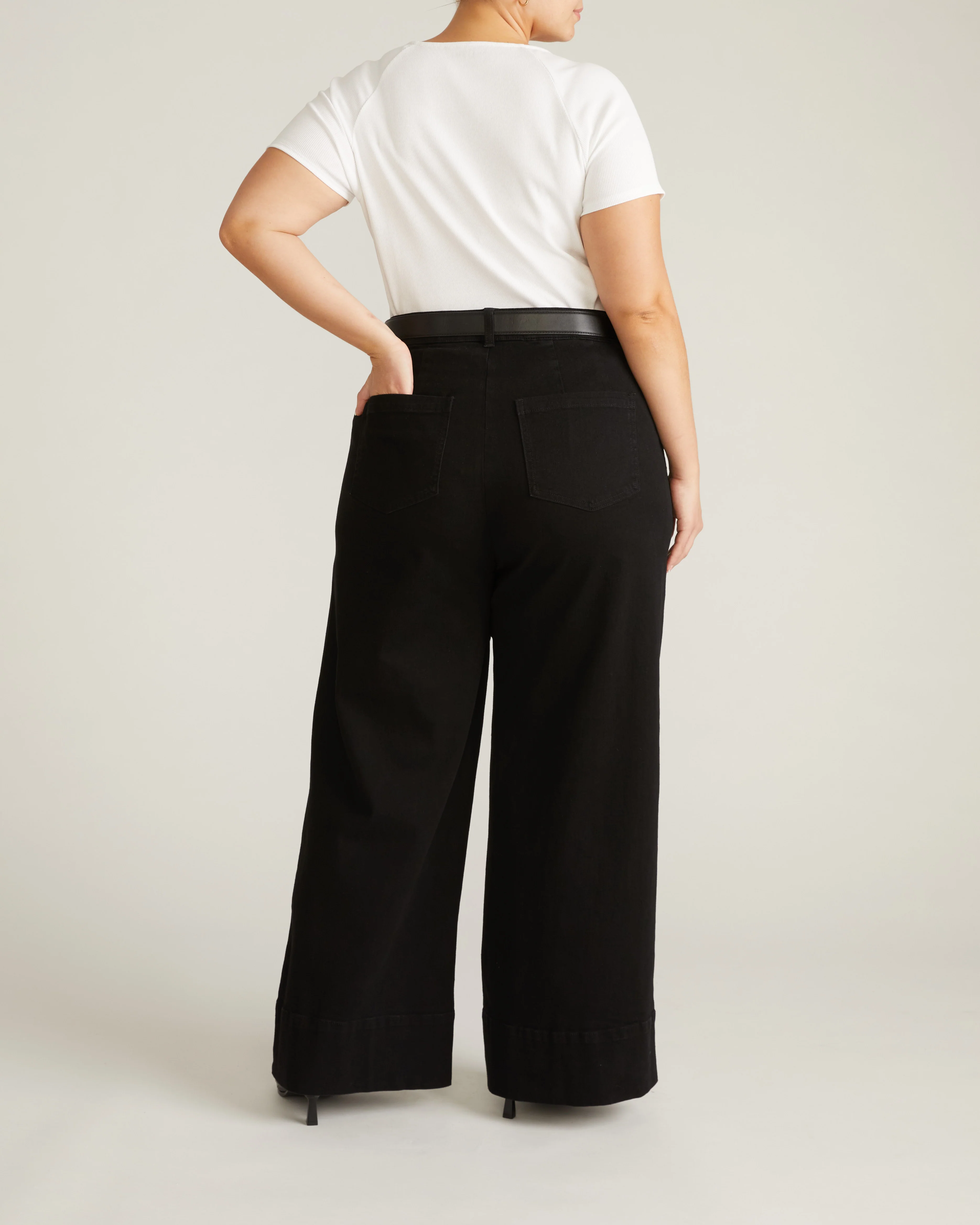 Carey Ribbed Sweetheart Tee - White - Image 5