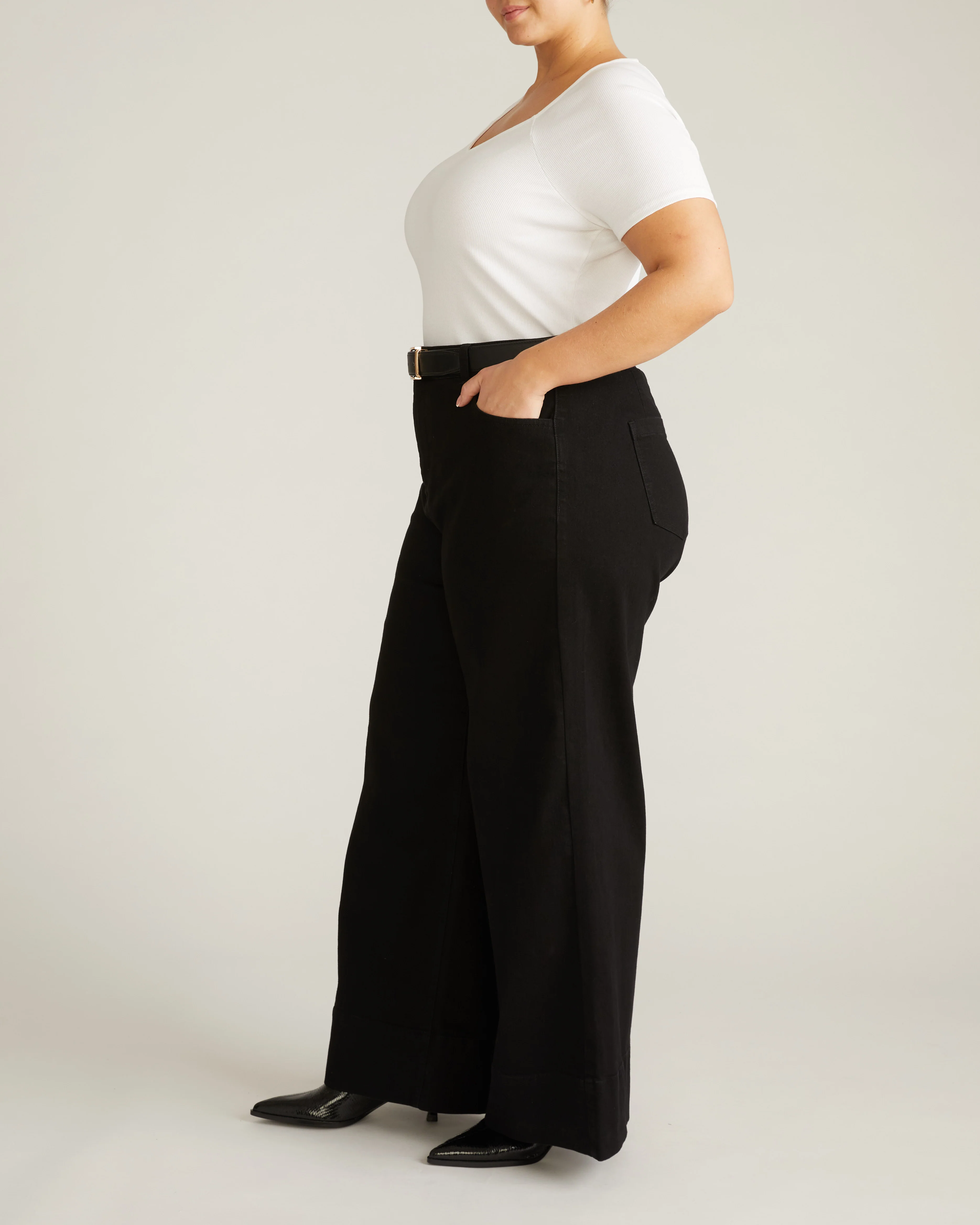 Carrie High Rise Wide Leg Jeans - Jet Black - Image 5