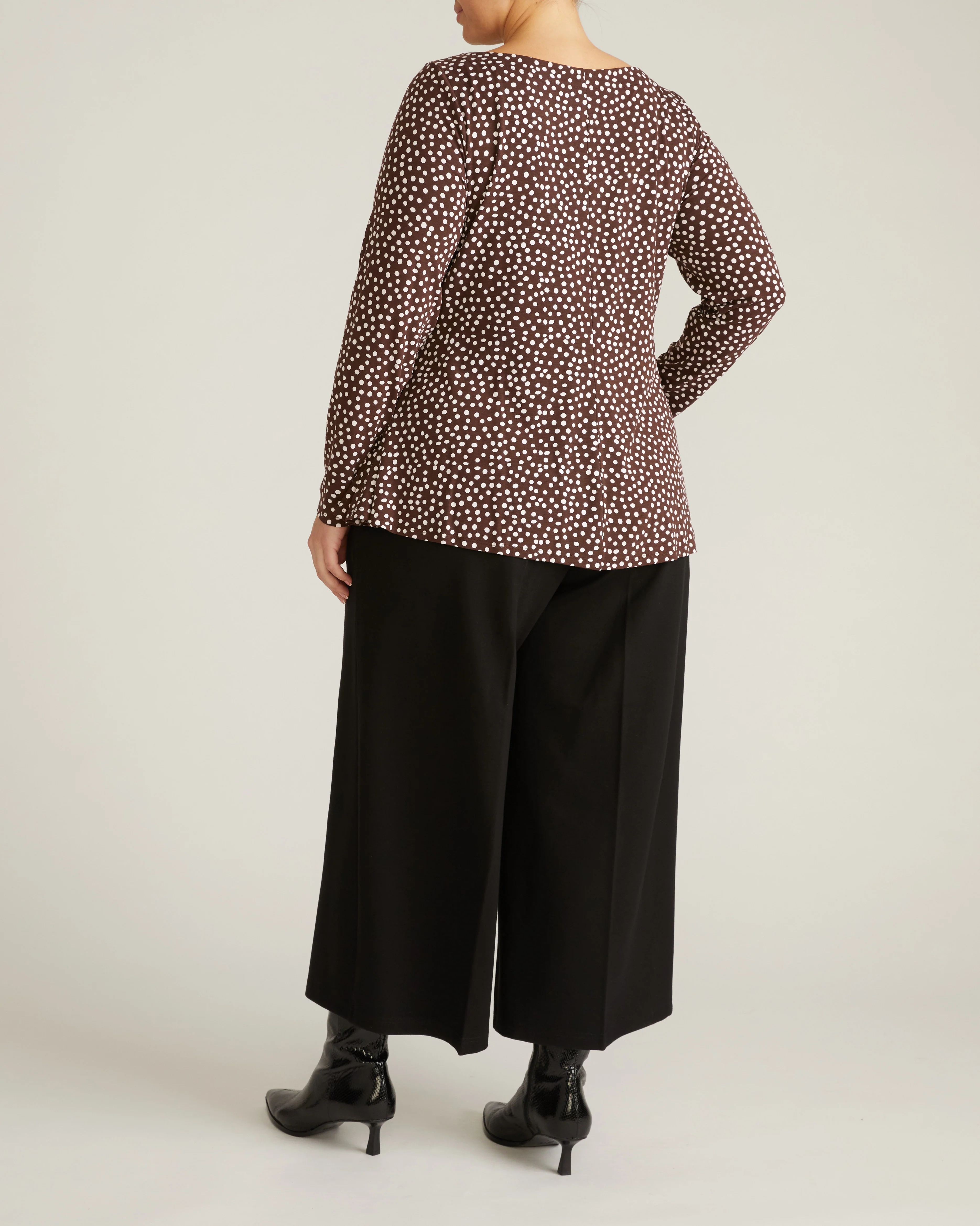 Cassandra Divine Jersey Top - Brown/White Dot Print - Image 8