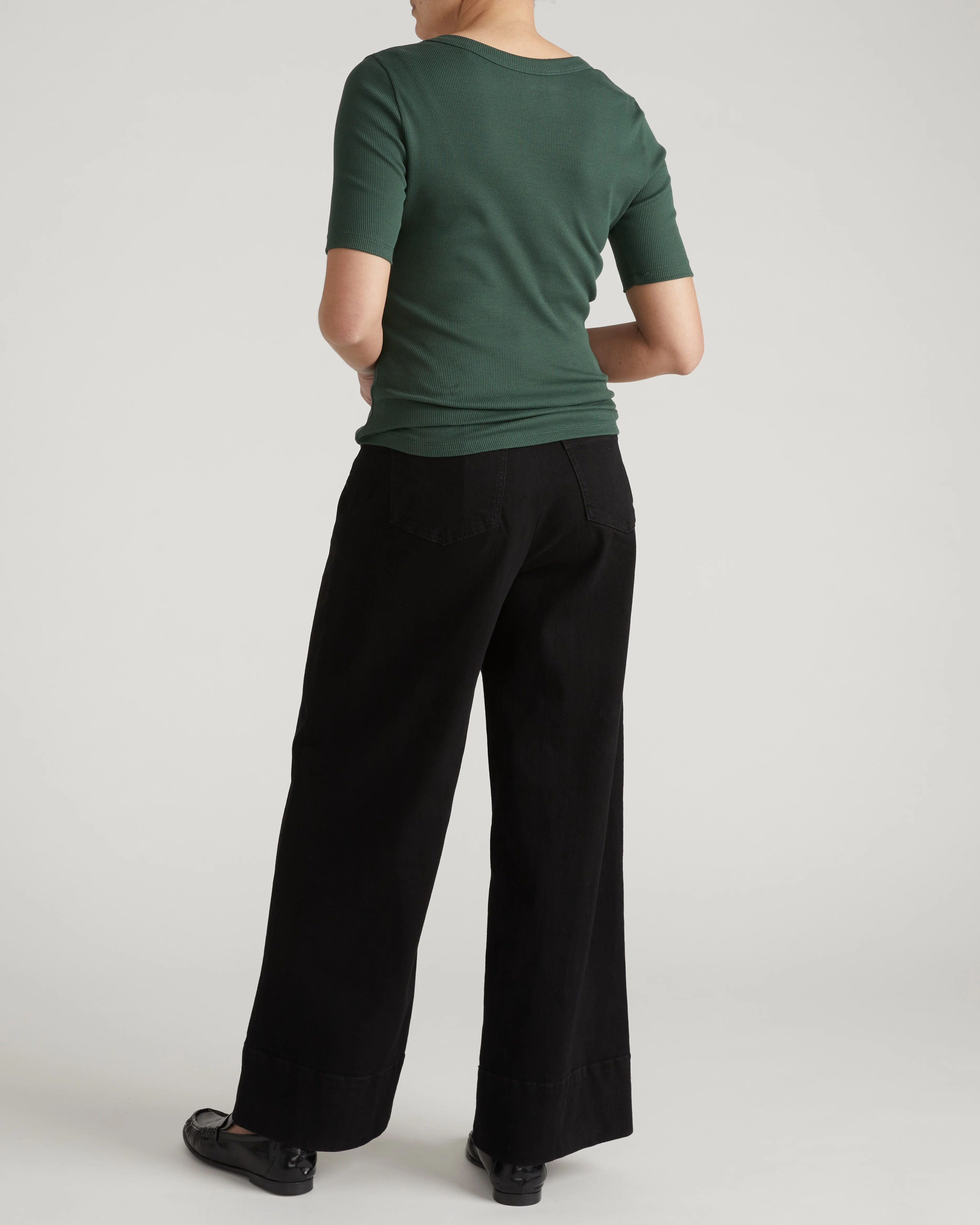 Classic V-Neck Ribbed Tee - Conifer - Image 4