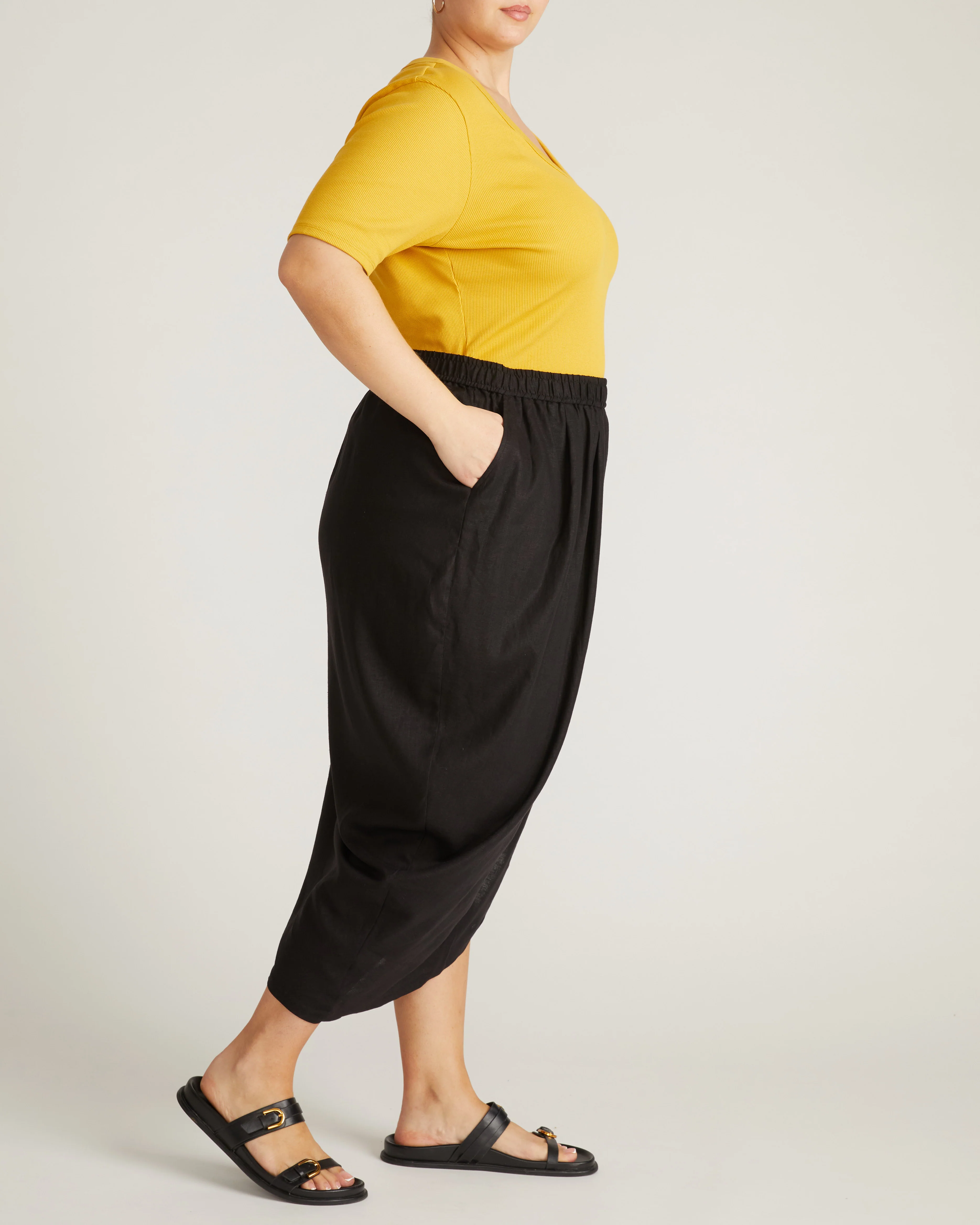 Classic V-Neck Ribbed Tee - Goldenrod - Image 5