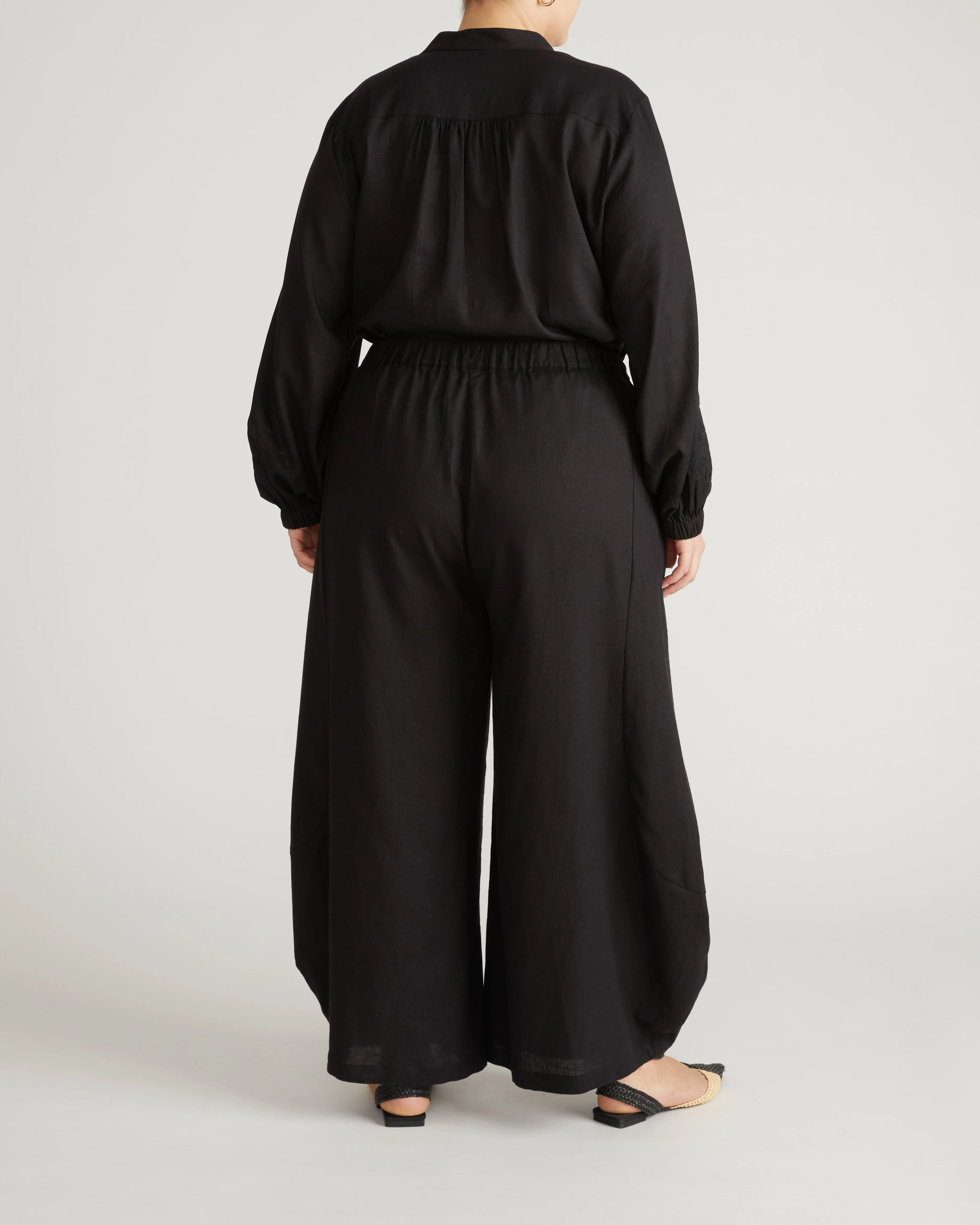 Cosma Barrel Leg Linen Pants - Black - Image 7