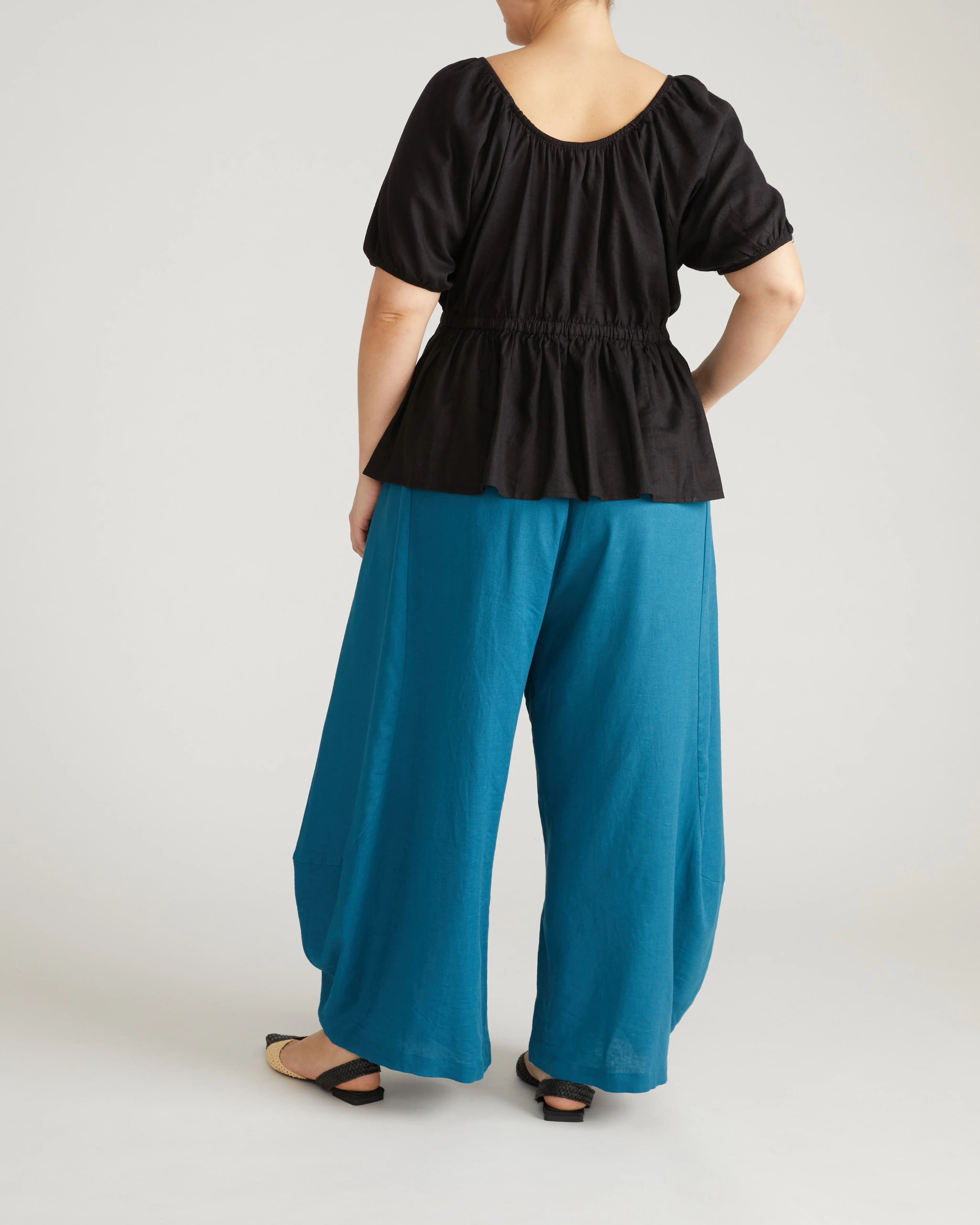 Cosma Barrel Leg Linen Pants - Ink Blue - Image 4