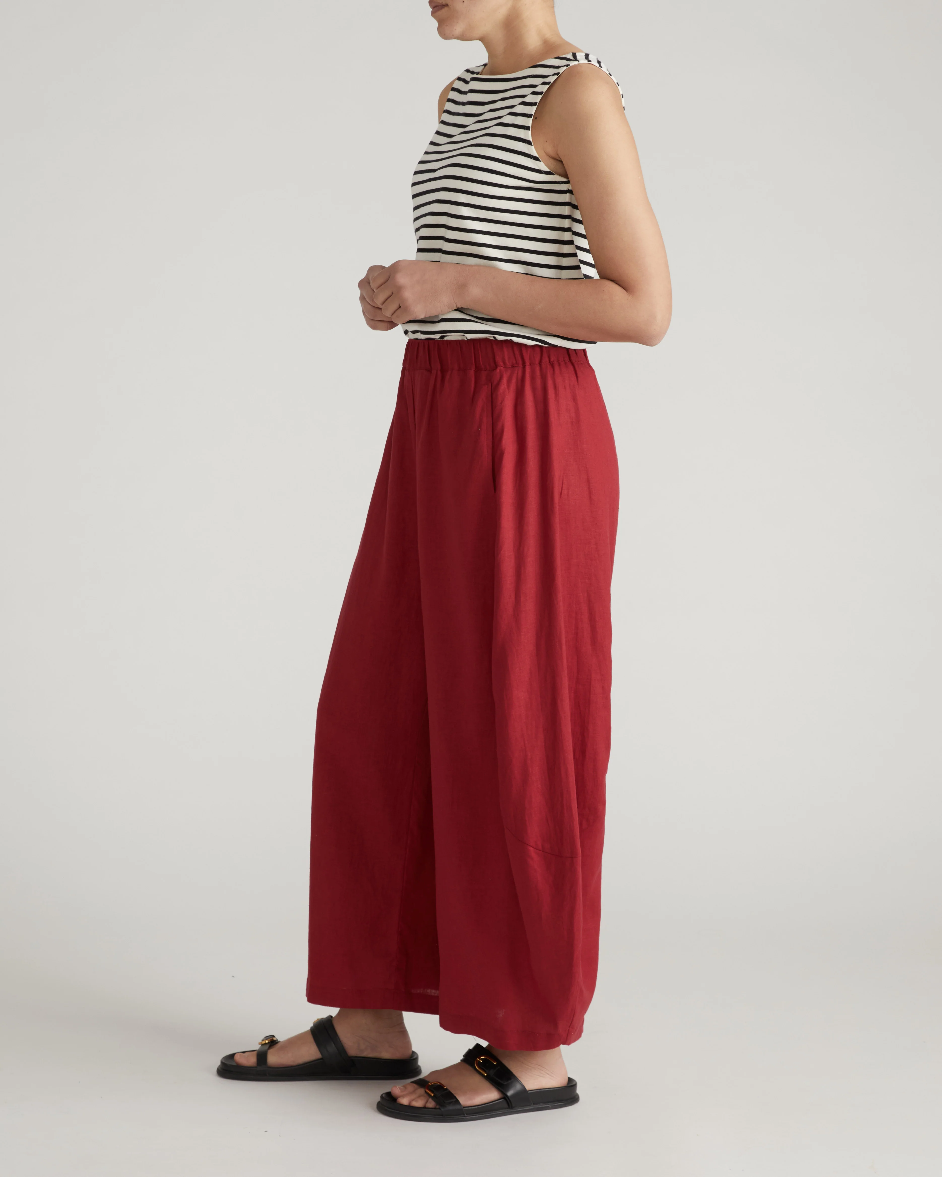 Cosma Barrel Leg Linen Pants - Vibrant Red - Image 5