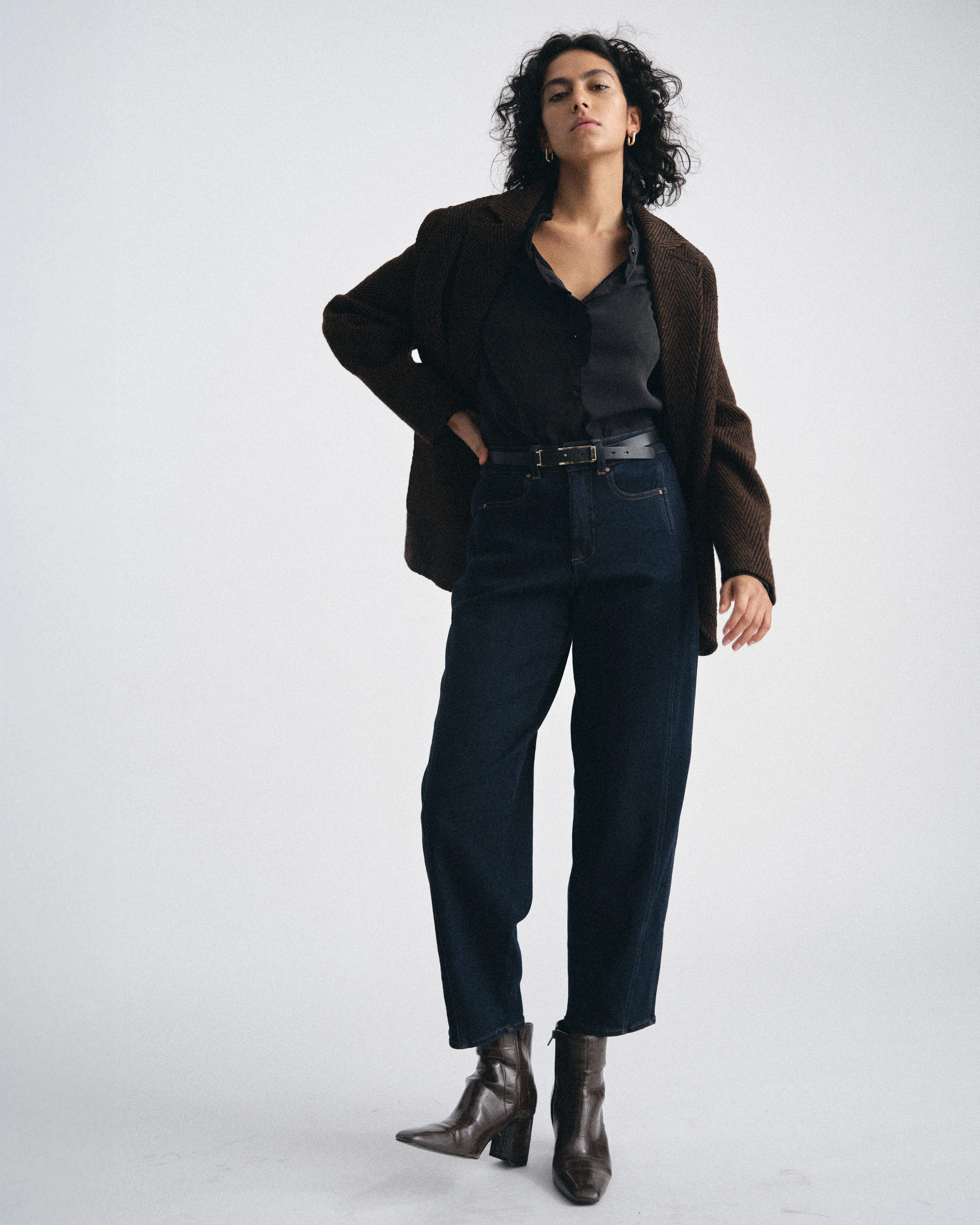 Dakota Cropped Barrel Leg Jeans - Dark Indigo - Image 2