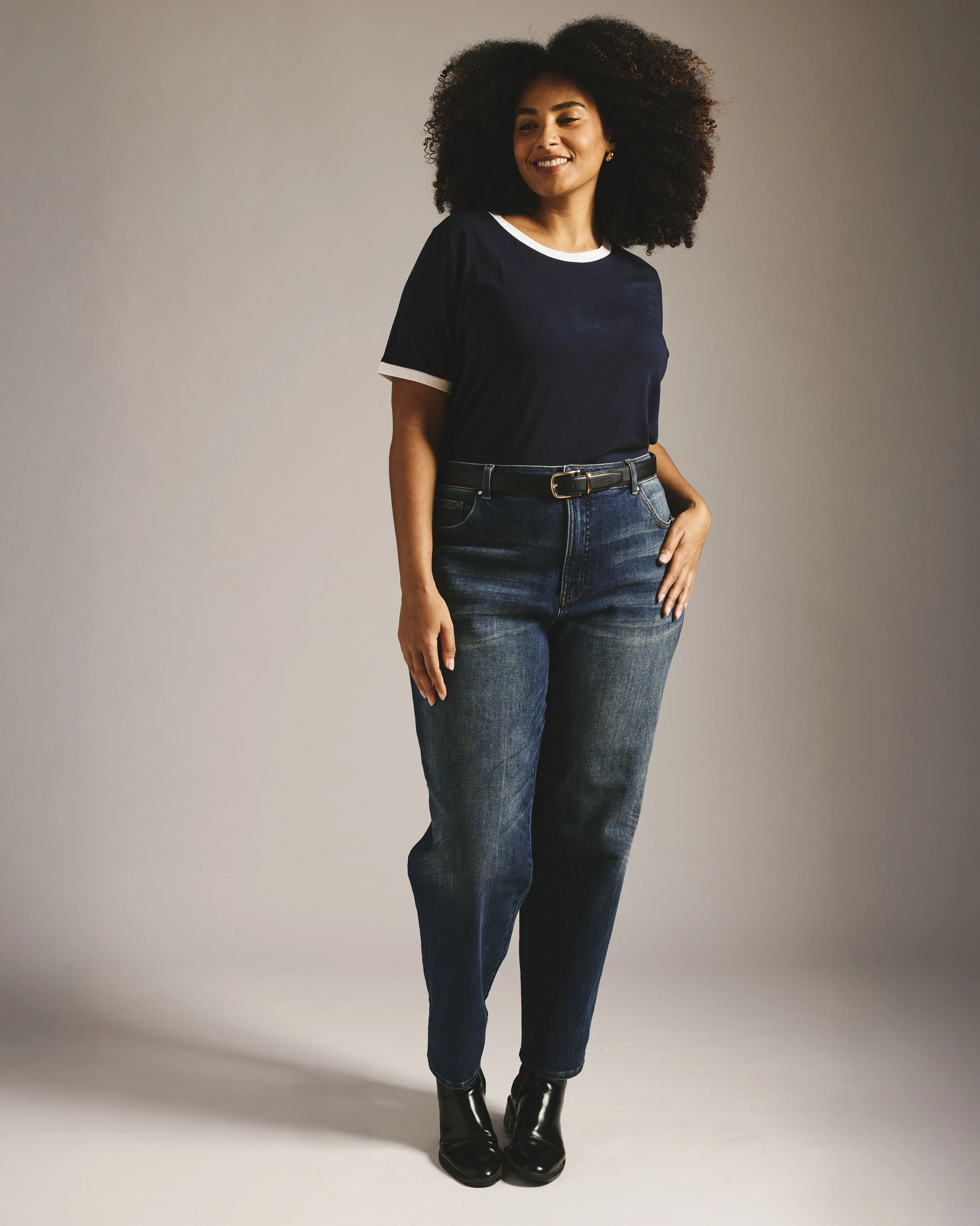 Donna High Rise Curve Straight Leg Jeans 32 Inch - Field of Dreams Indigo - Image 3