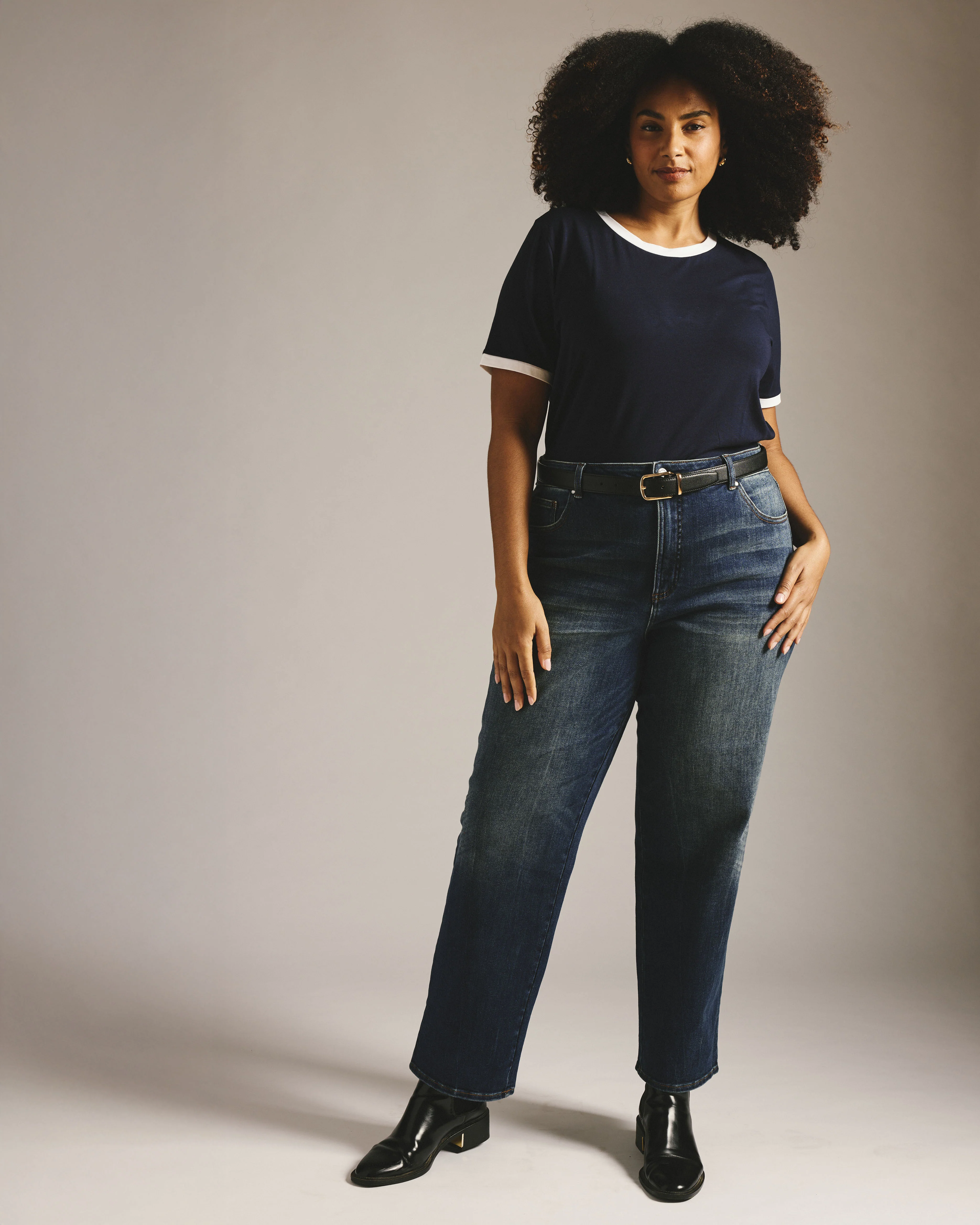 Donna High Rise Curve Straight Leg Jeans 32 Inch - Field of Dreams Indigo - Image 4