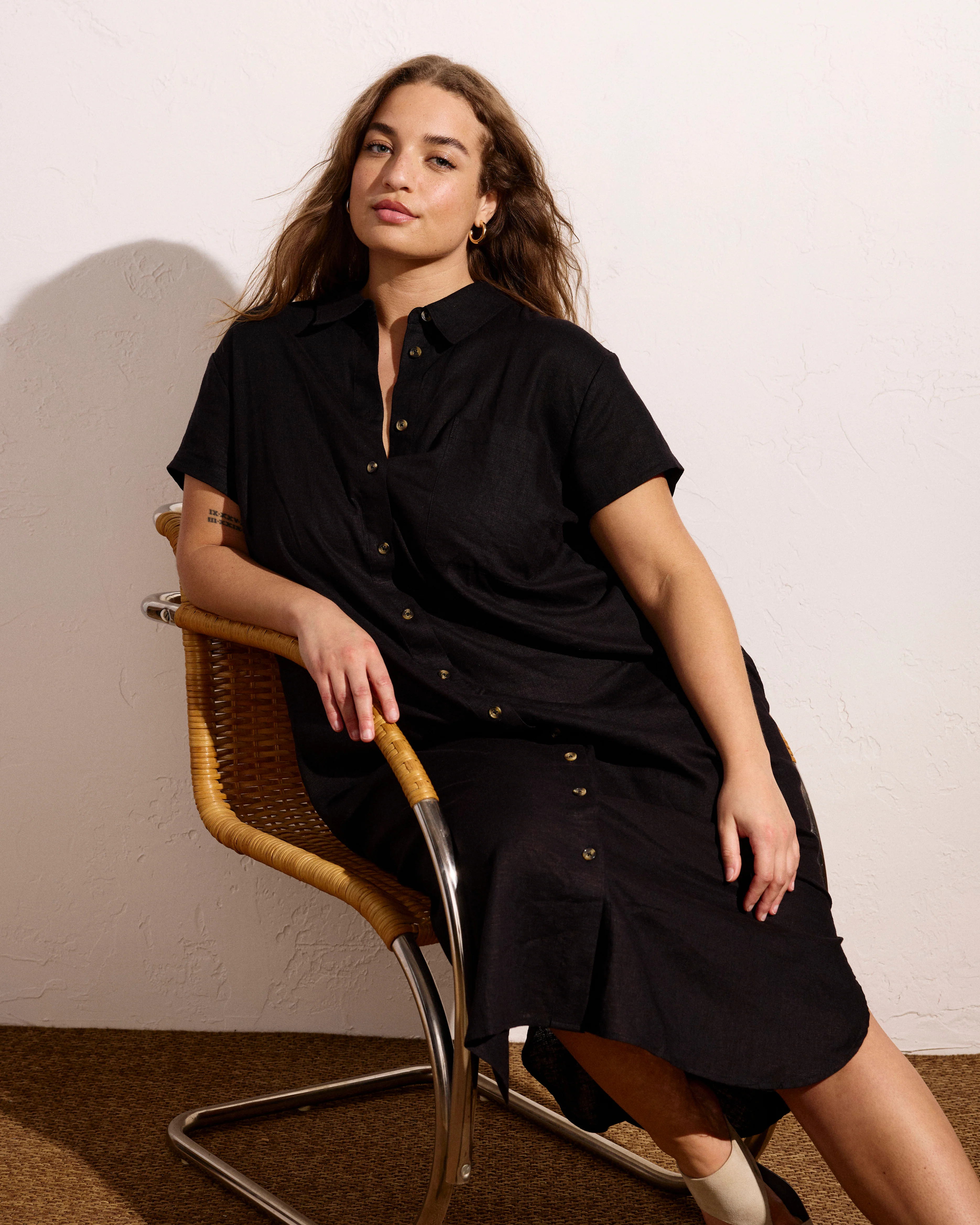 Dune Linen Shirtdress - Black - Image 7