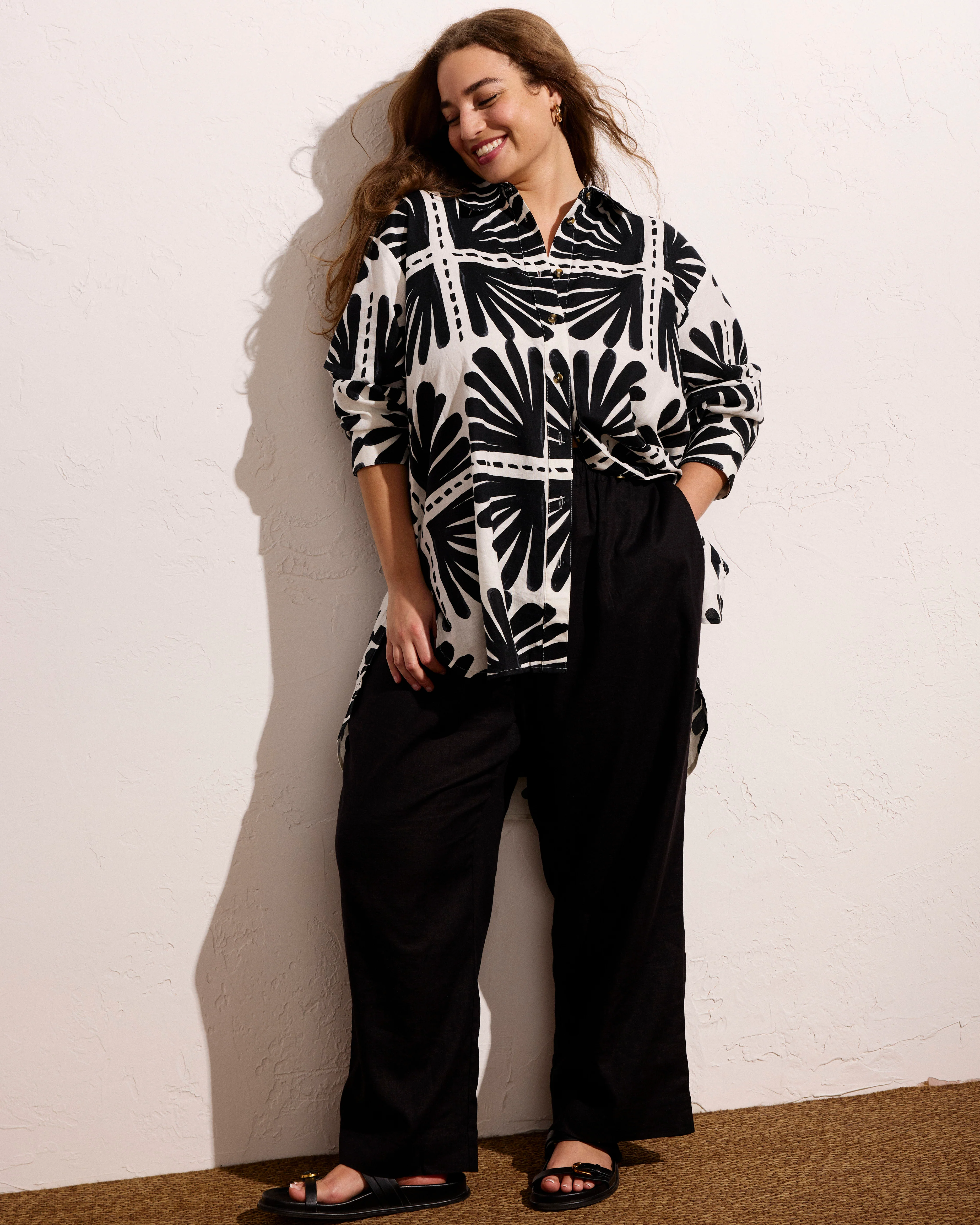 Iris Linen Easy Pull-On Pants - Black - Image 3