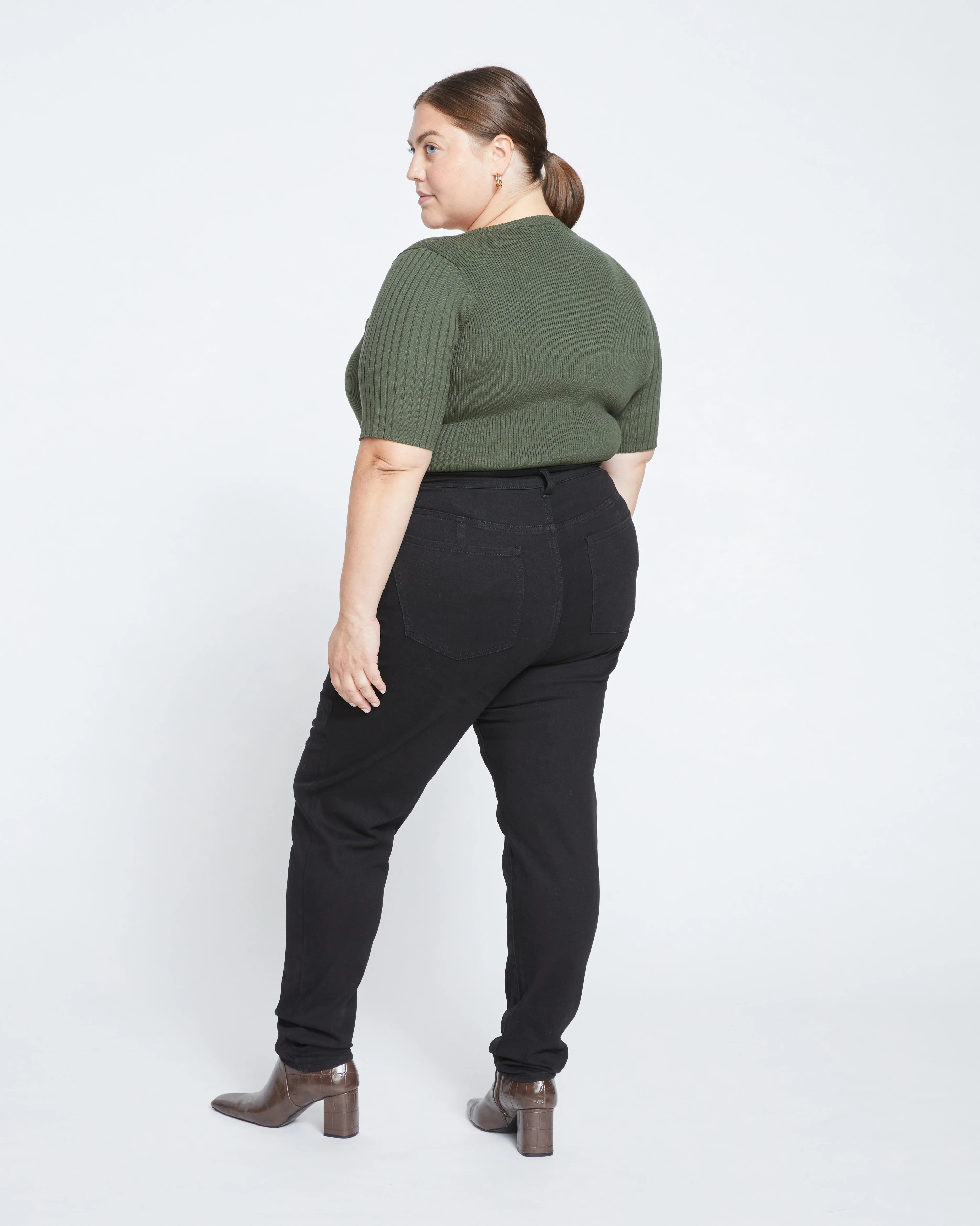 Joni High Rise Curve Slim Leg Jeans 32 Inch - Black - Image 4