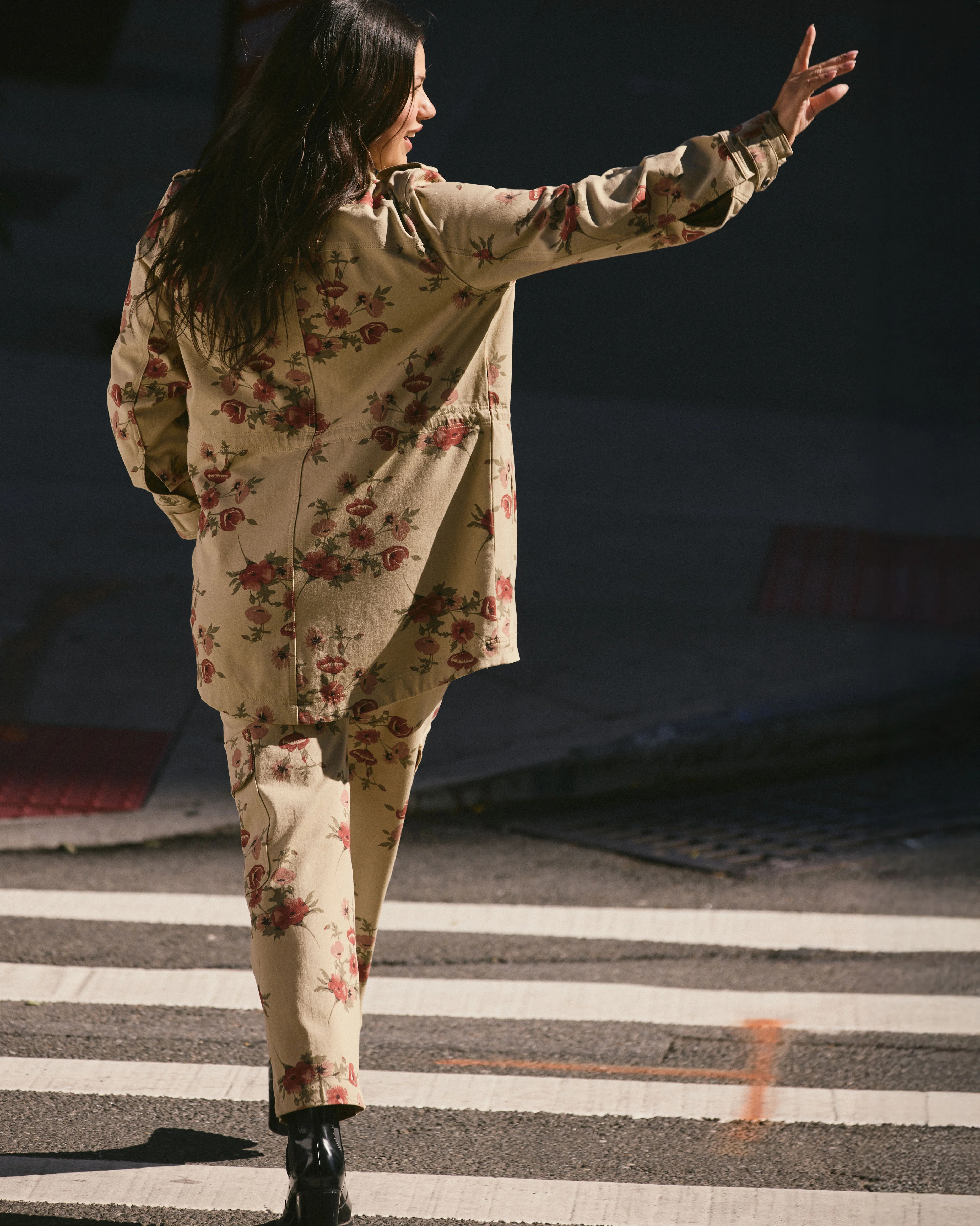 Karlee Stretch Cotton Twill Cargo Pants - Wild Flower Bouquet Print - Image 4