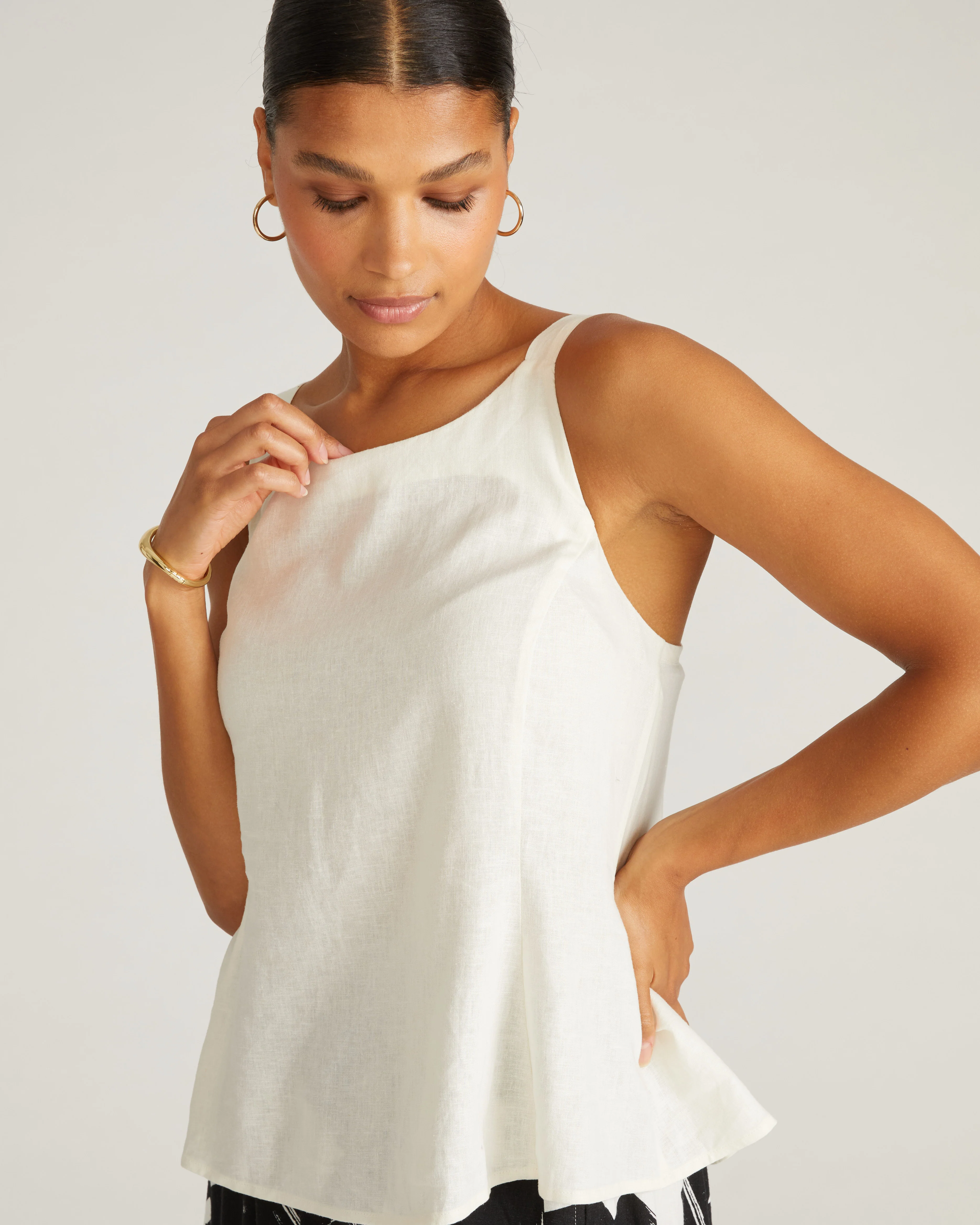 Kuki Sleeveless Linen Top - Natural White - Image 3