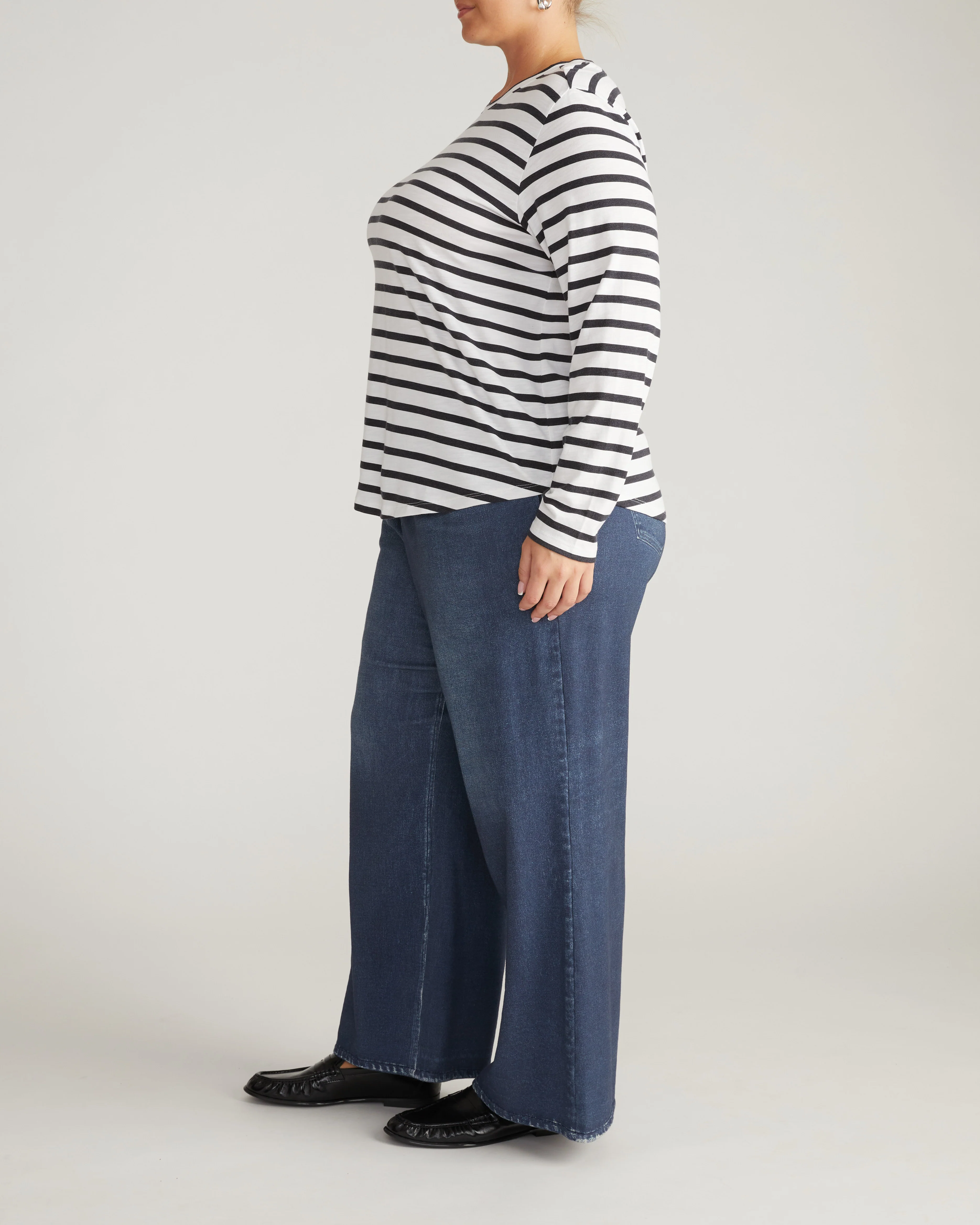 Light-As-Air Long Sleeve Crew Neck Tee - Zen Stripe - Image 4