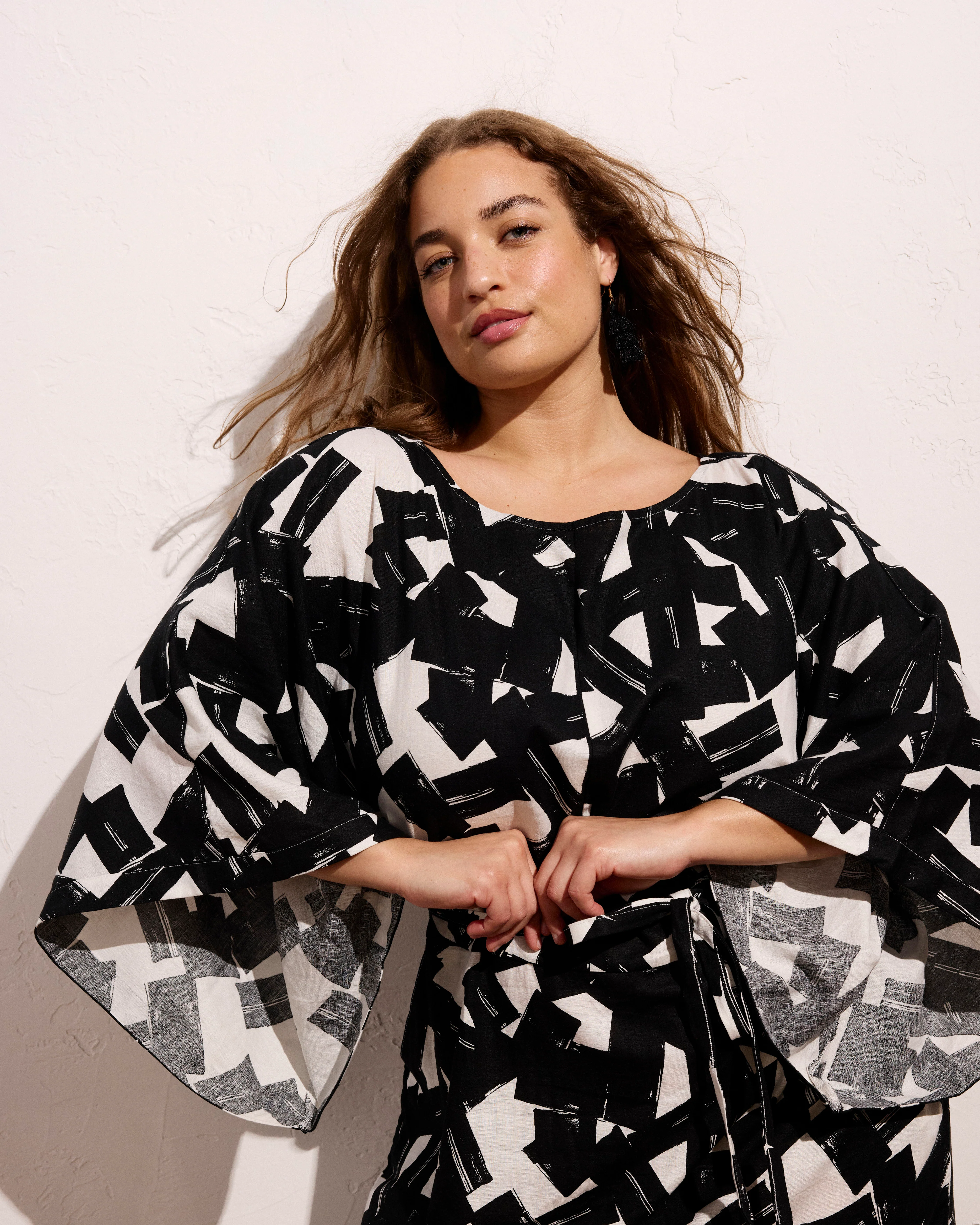 Lio Linen Dress - Santiago Print - Image 5
