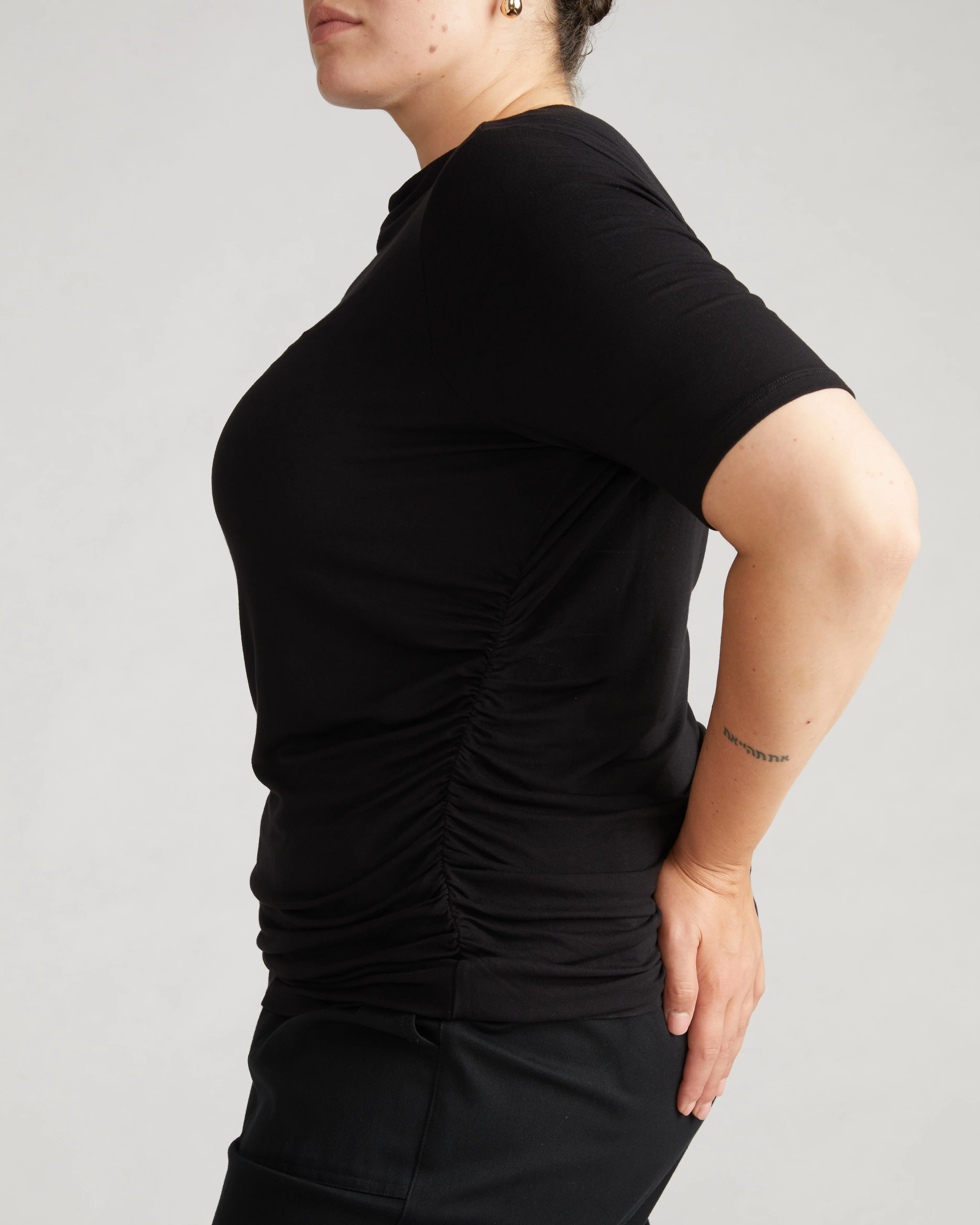 Louise Short Sleeve Liquid Jersey Top - Black - Image 2