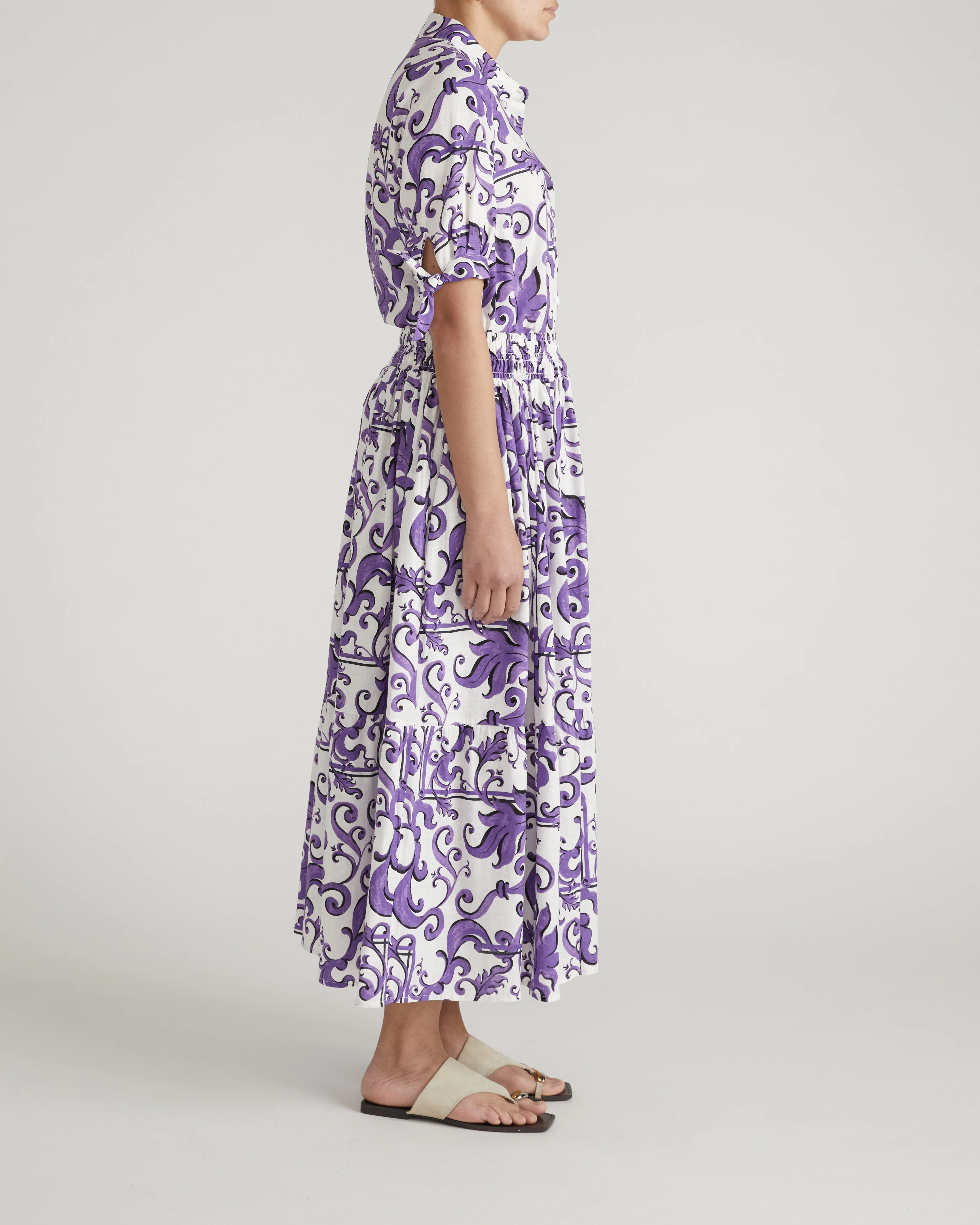 Luisa Short Sleeve Linen Shirt - Purple Majolica Print - Image 5