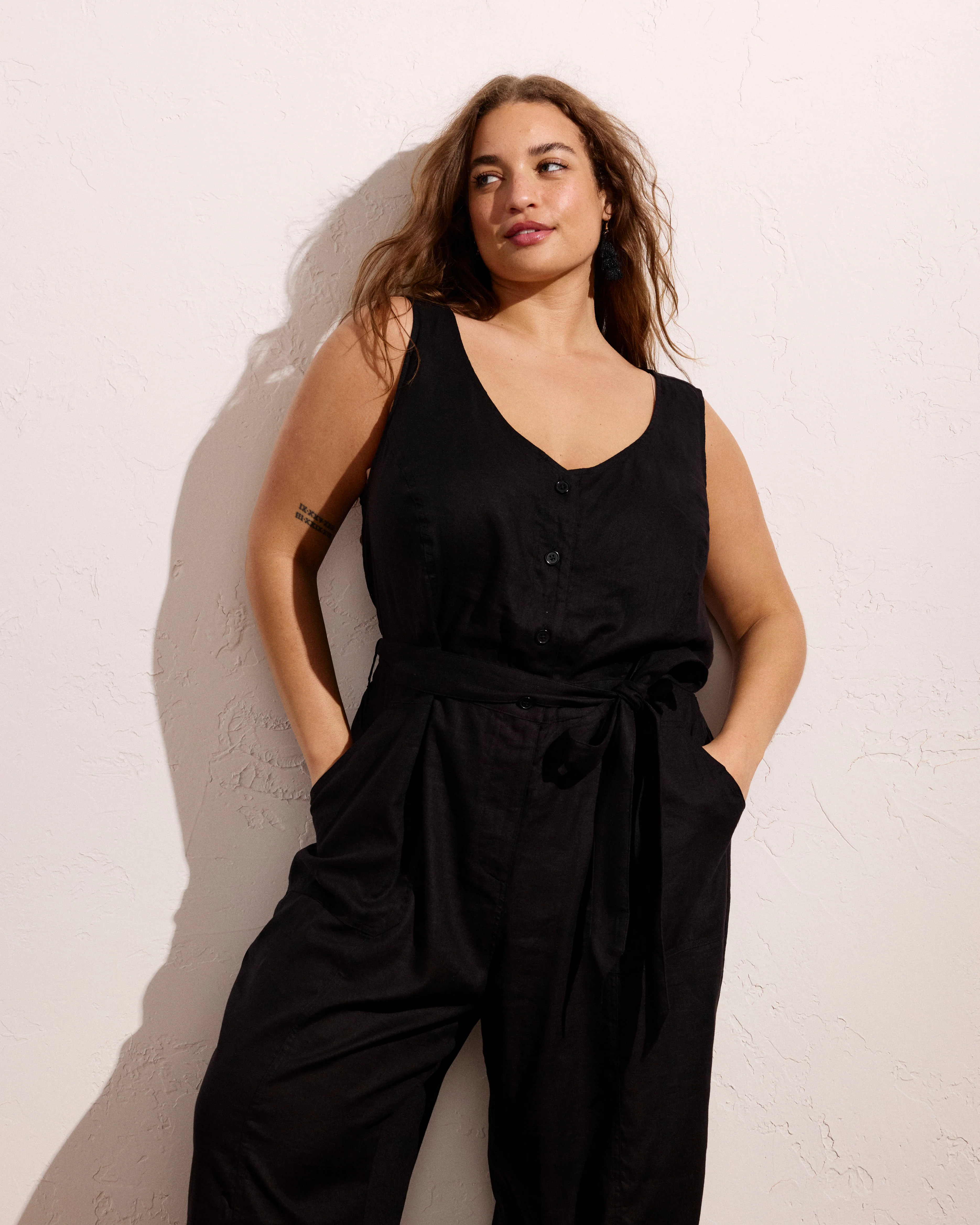 Matilda Linen Jumpsuit - Black - Image 2