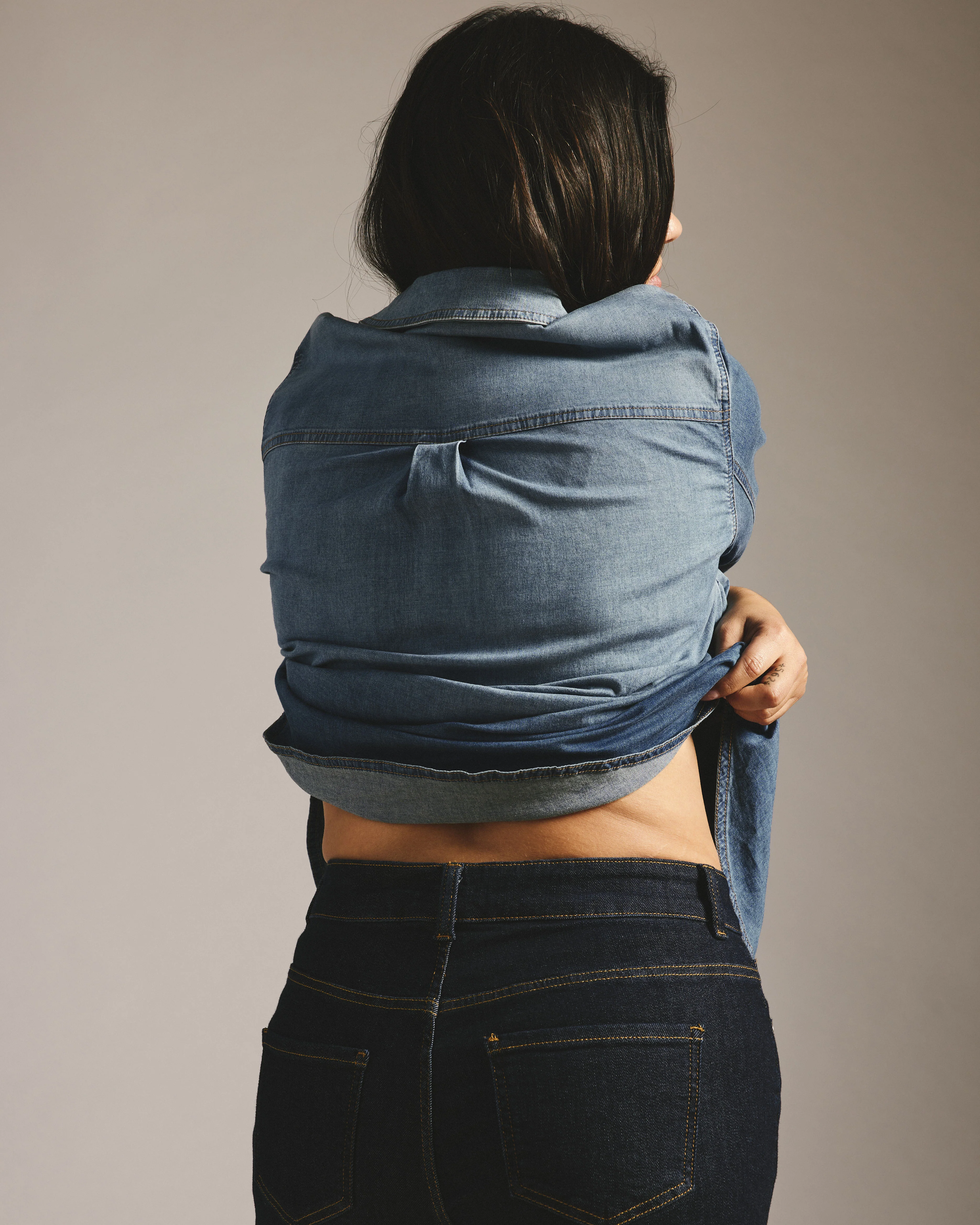 Minimalist Stretch Cotton Chambray Shirt - Union City Blue - Image 8