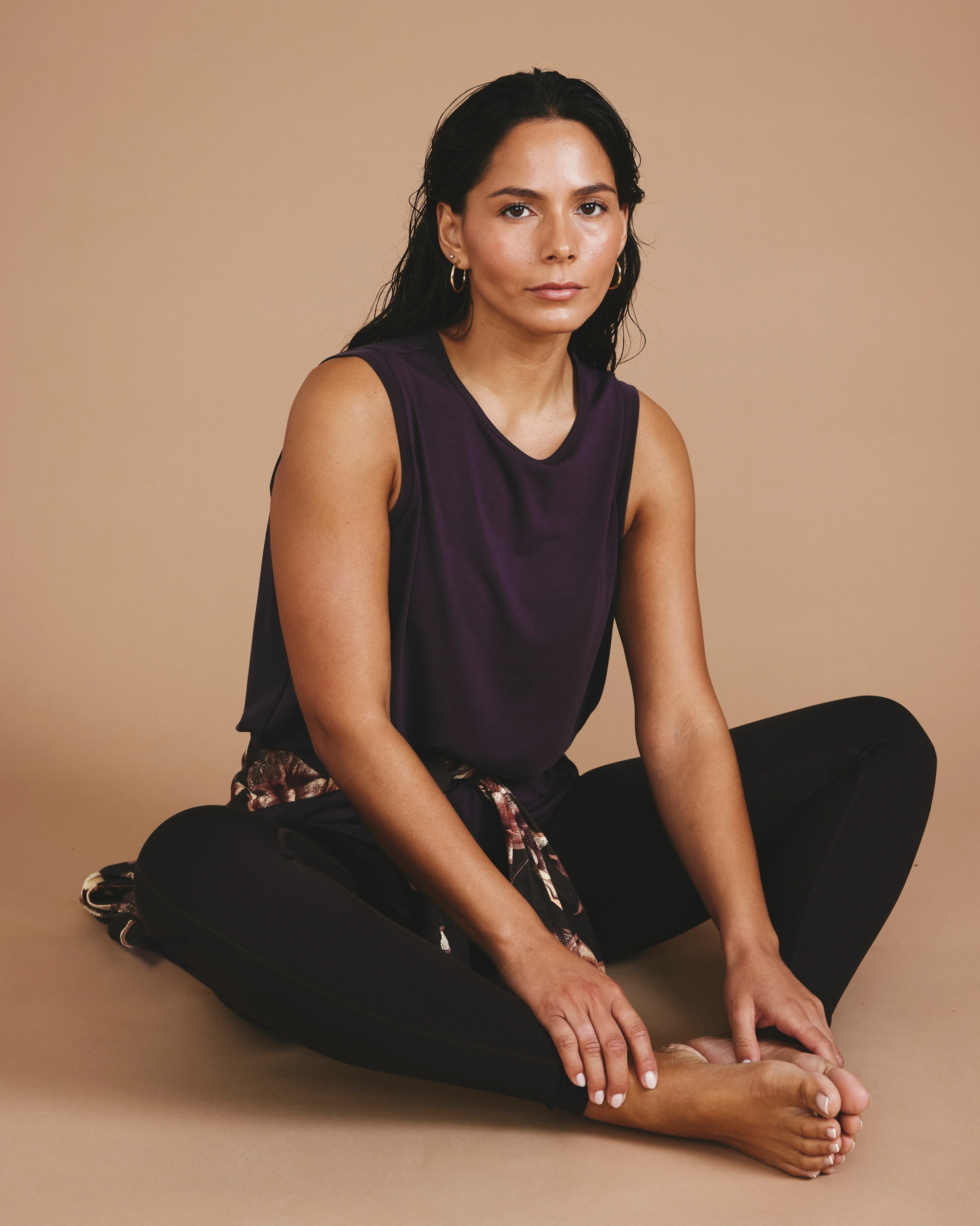Next-to-Naked Pocket Legging - Deep Brown - Image 2
