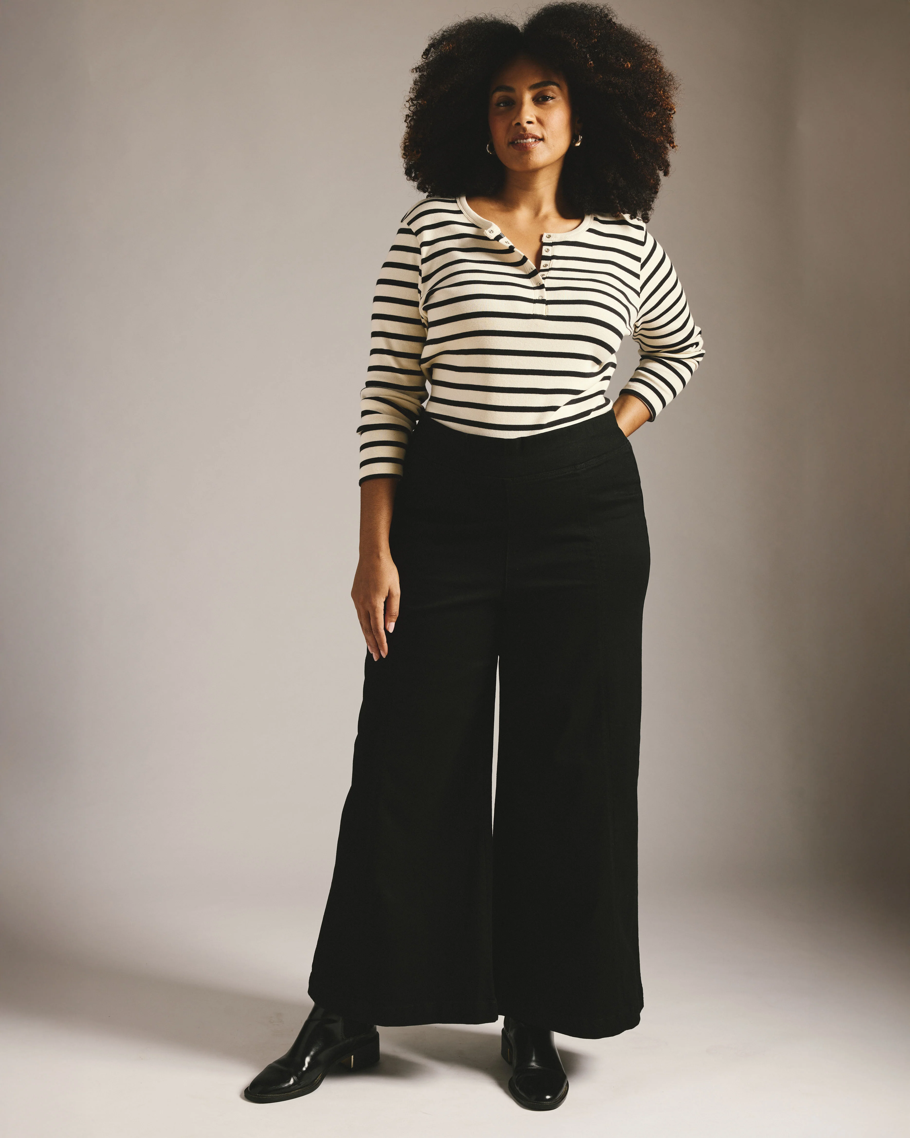 Olivia Pintuck Wide Leg Jeans - Jet Black - Image 3