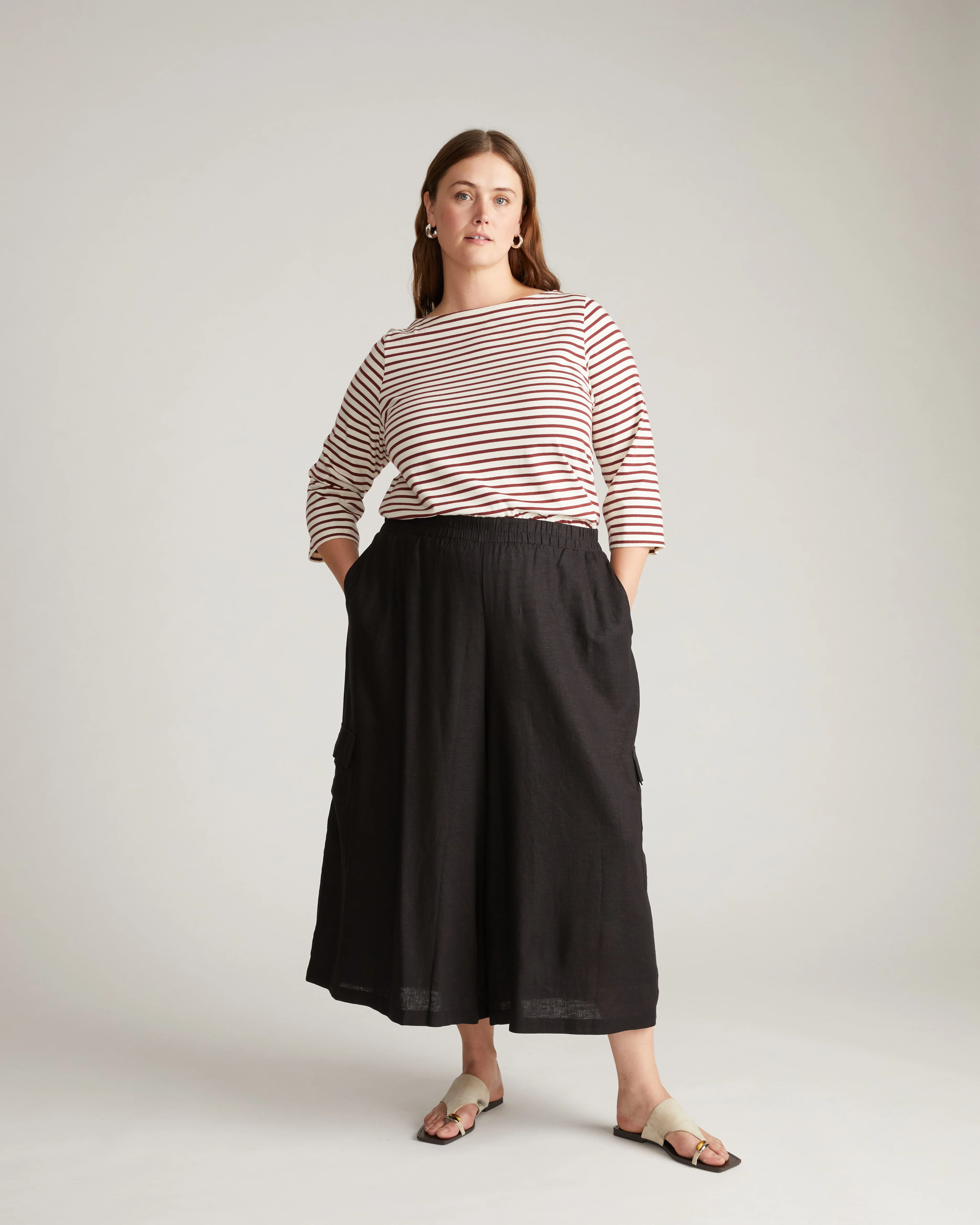 Palazzo Cargo Linen Pant - Black - Image 3