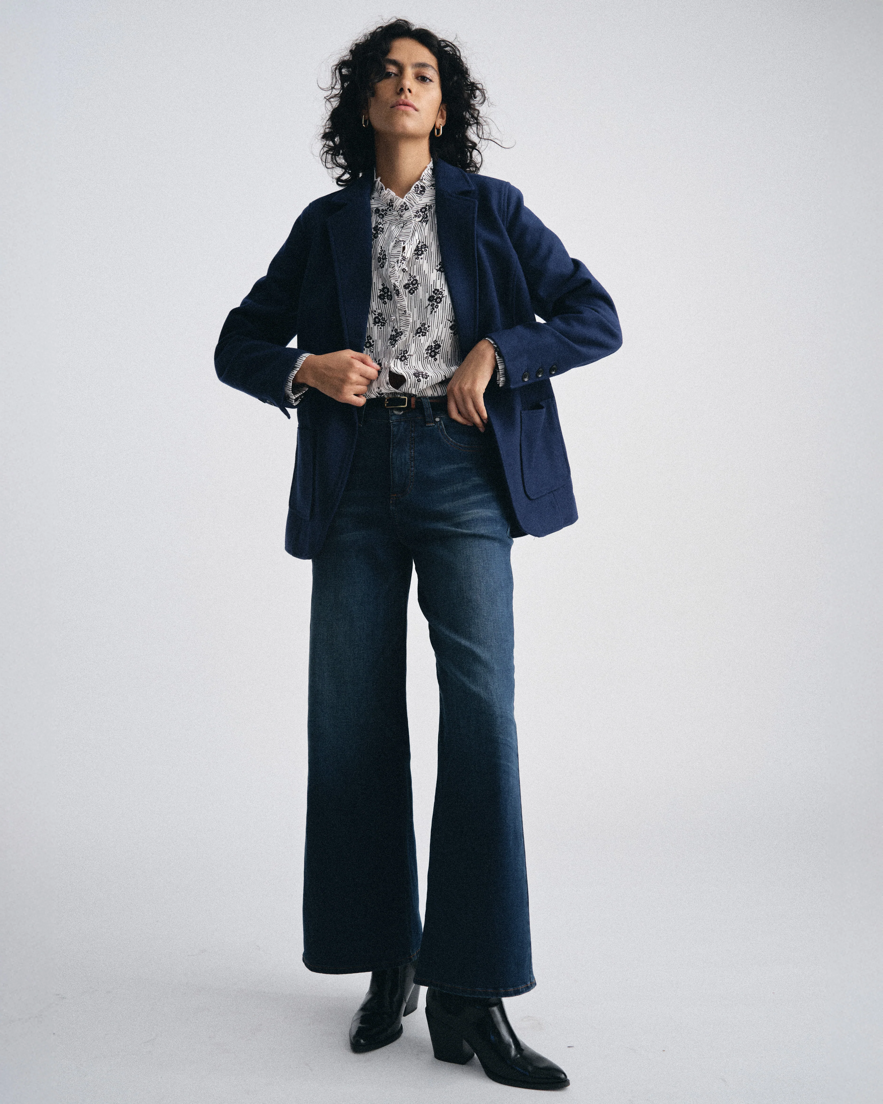 Roxy Relaxed Bootcut Jeans - Field Of Dreams Indigo - Image 5