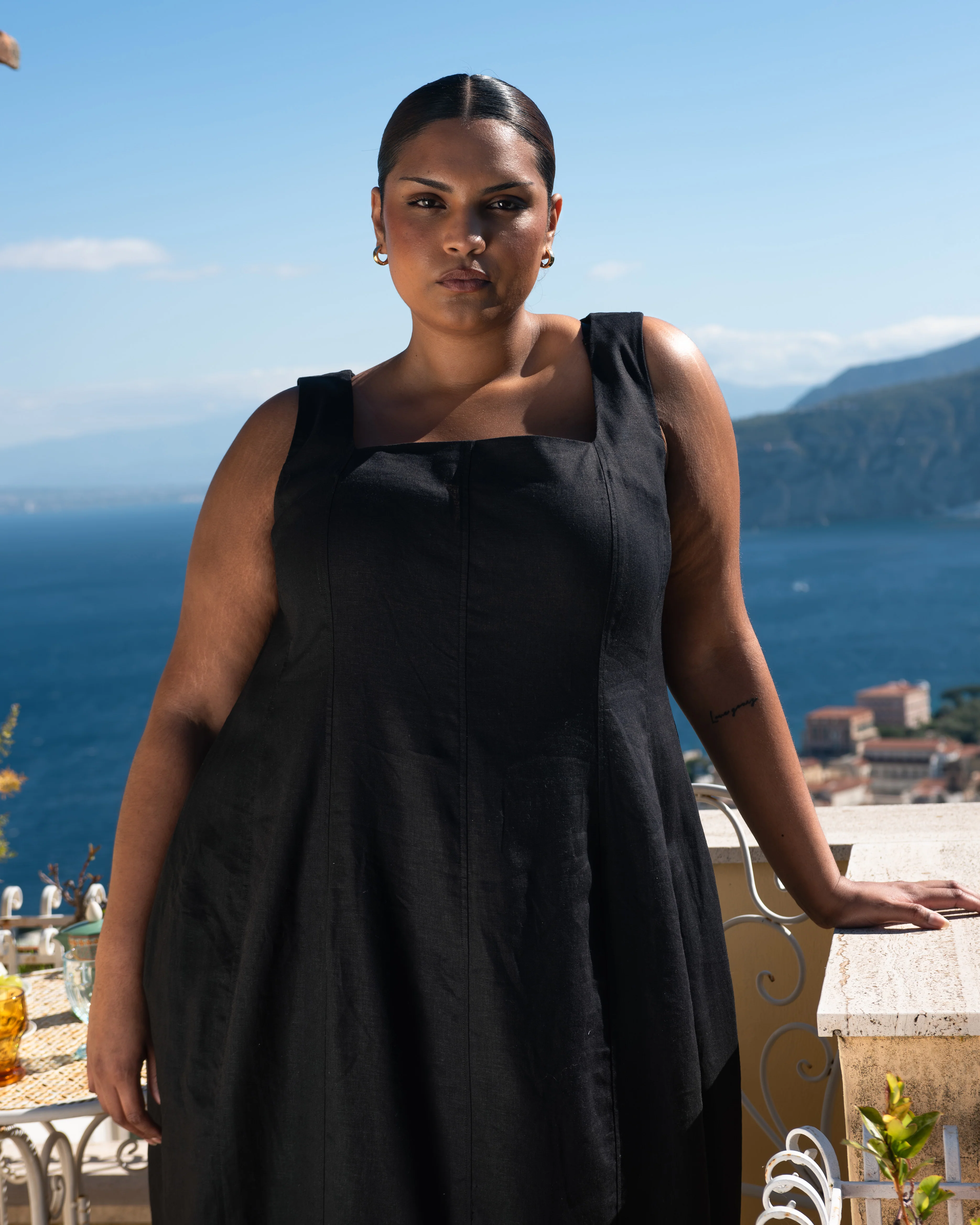 Saulay Square Neck Linen Midi Dress - Black - Image 6