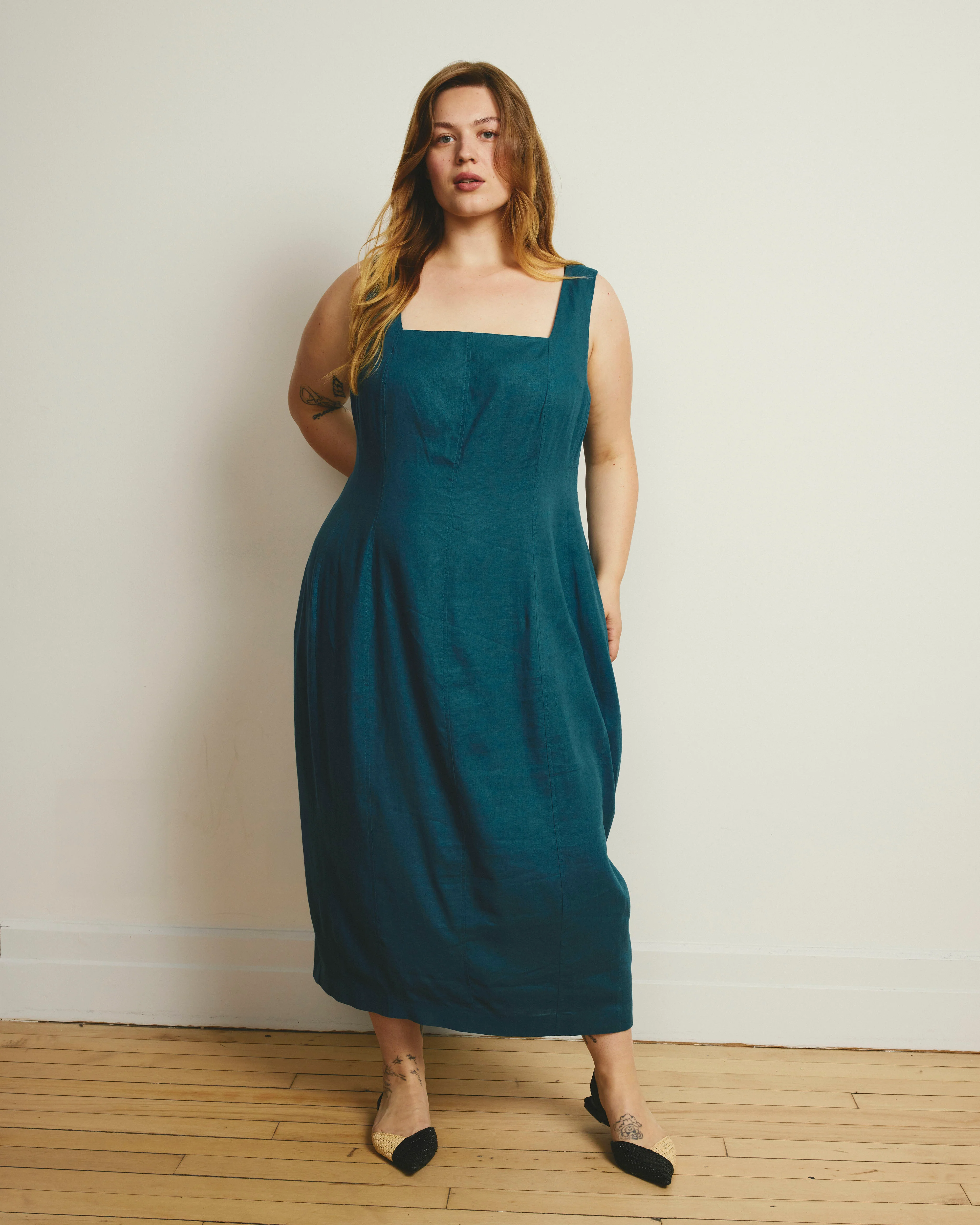 Saulay Square Neck Linen Midi Dress - Ink Blue - Image 3