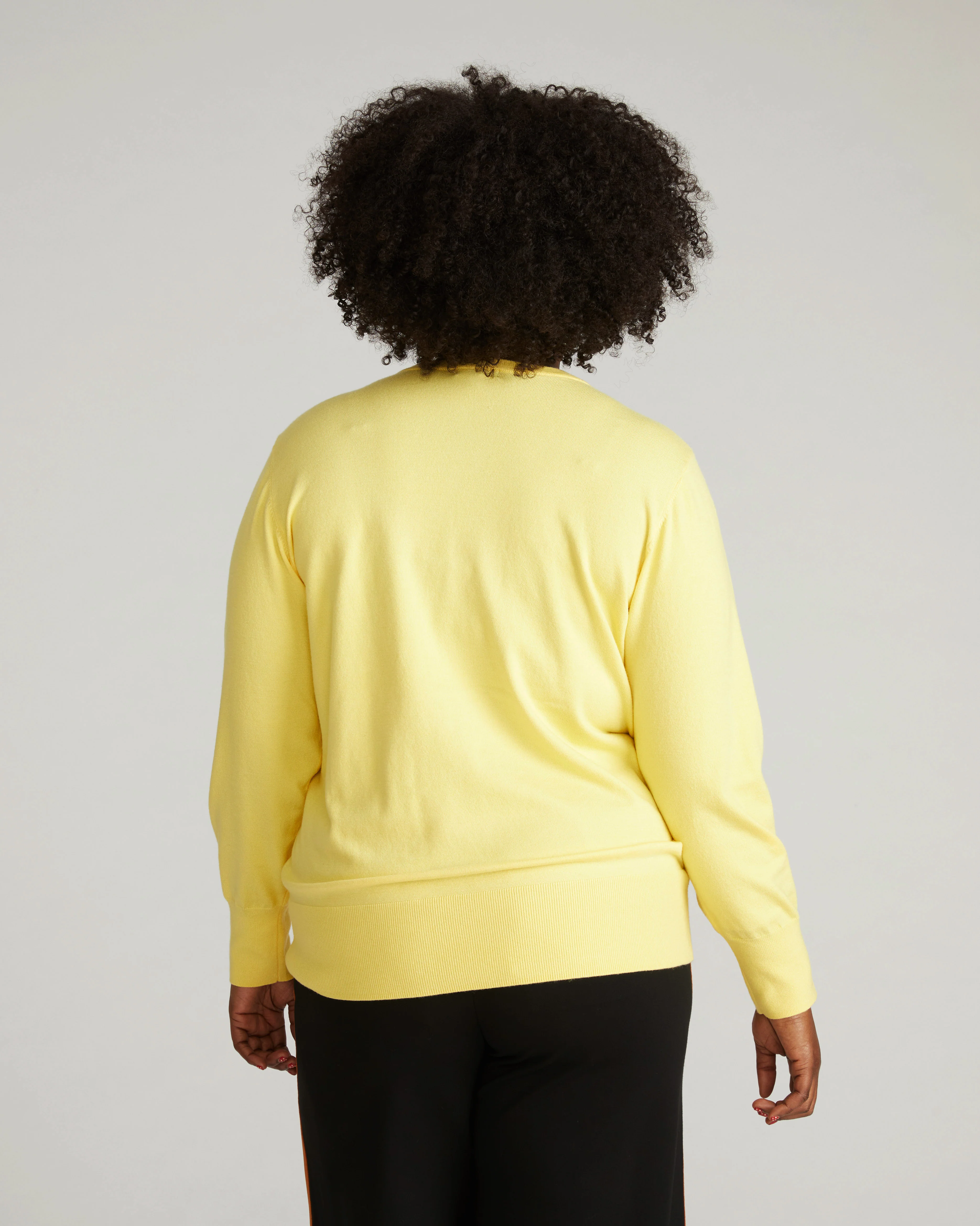 Savvy Fine Knit V Sweater - Banana Pudding - Image 8