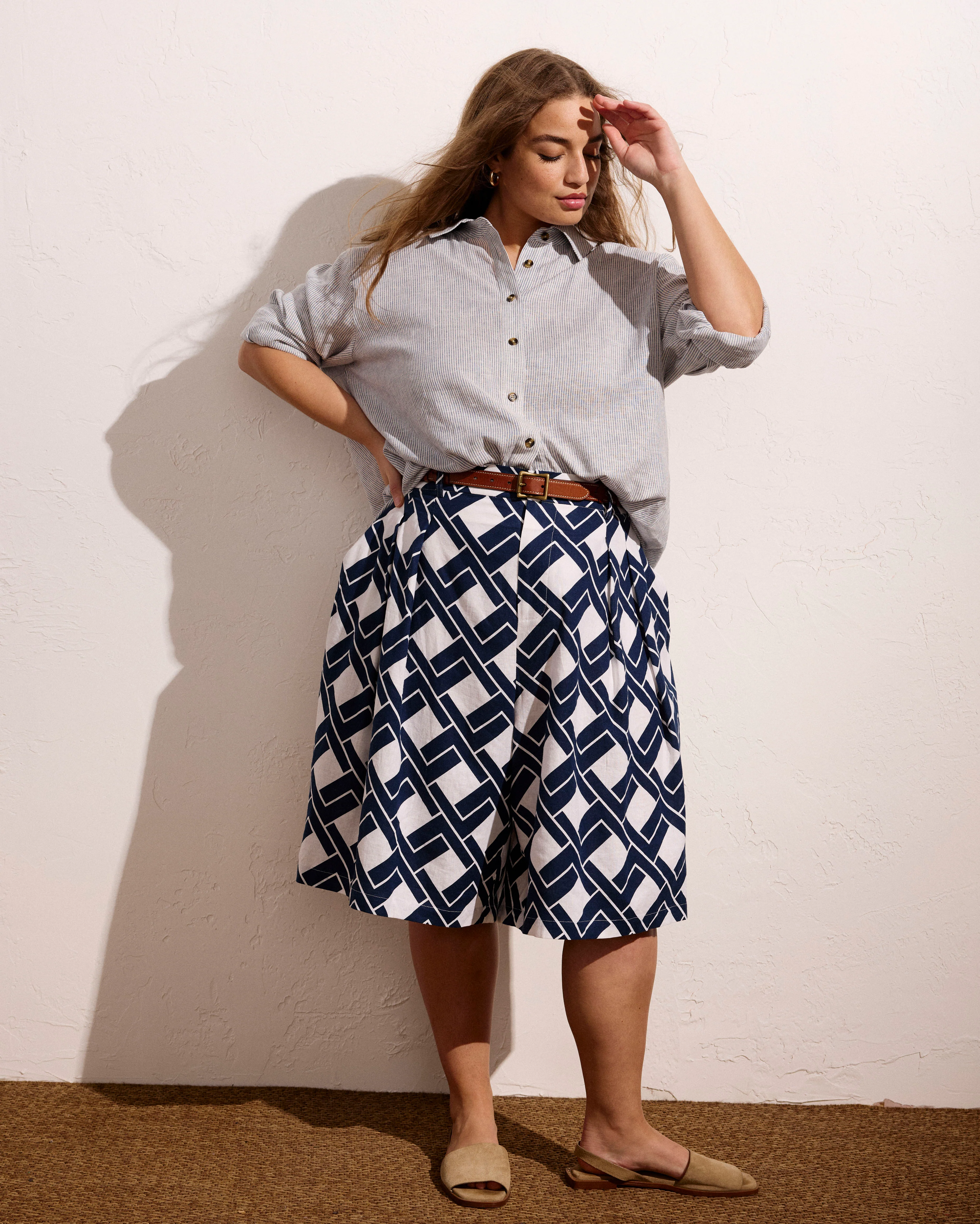 Seaport Tailored Linen Short - Geometrica Print - Image 5