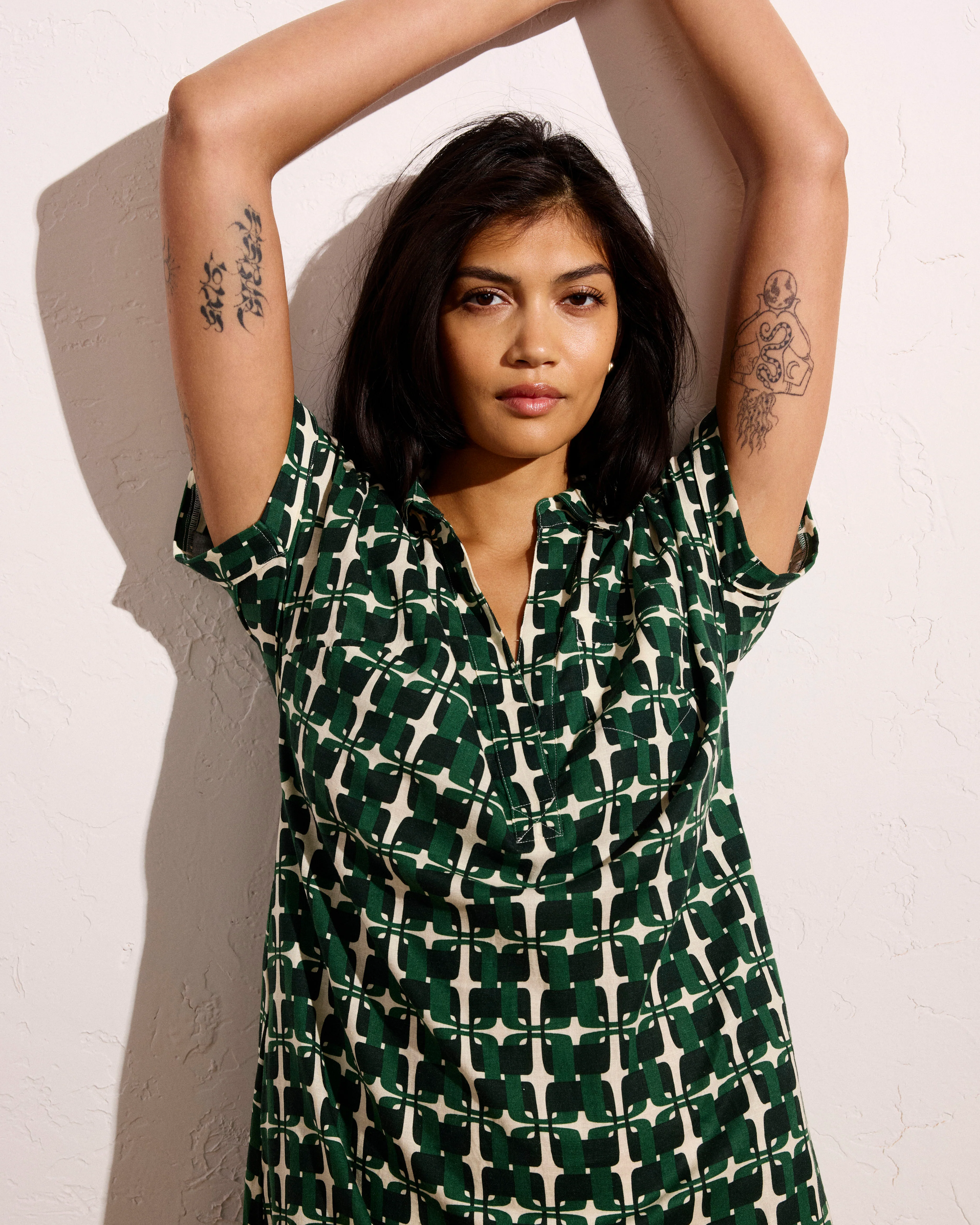 Sunshine Linen Polo Dress - Green Trellis Print - Image 3