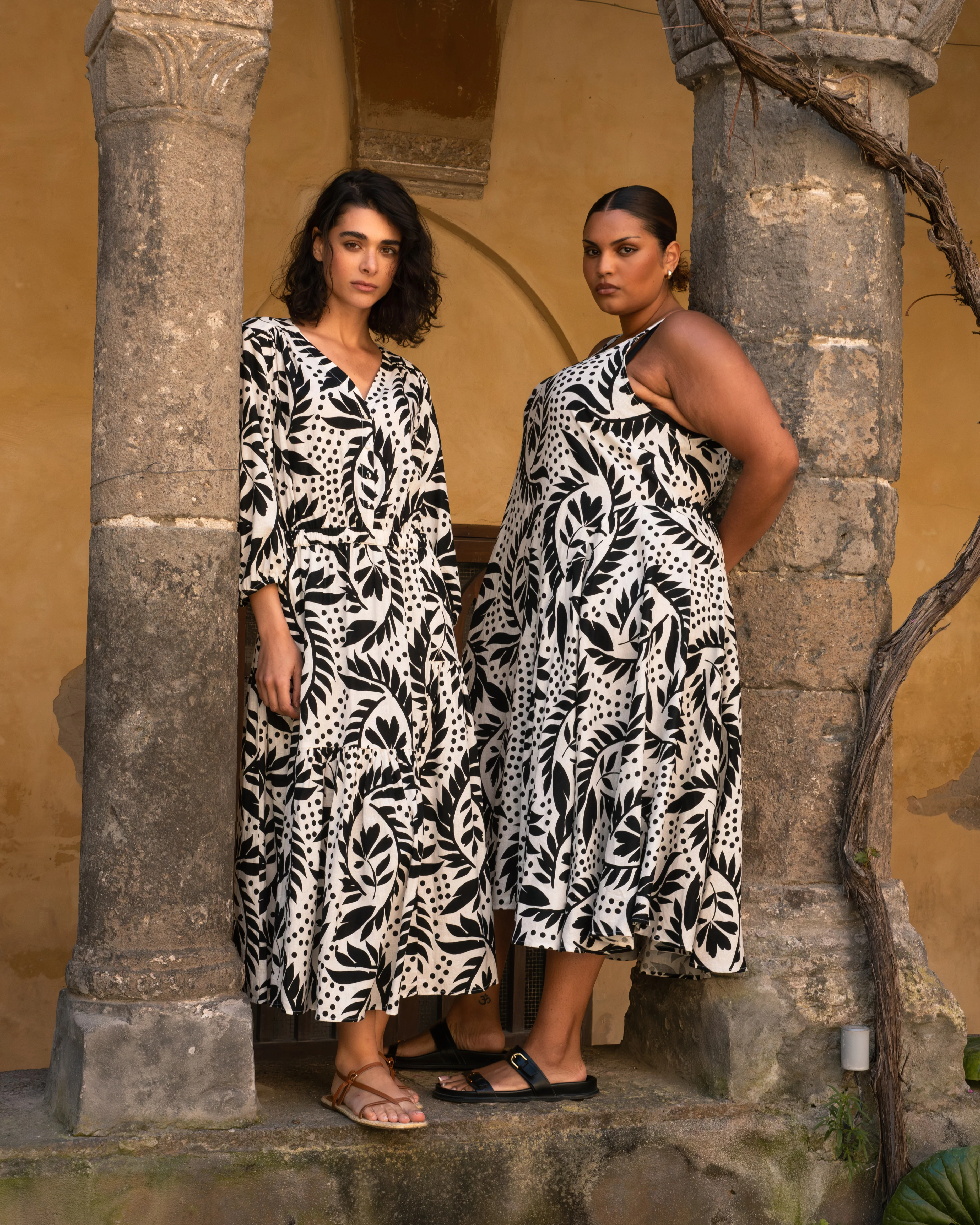 Sunshower Flowy Linen Dress - Vine Print - Image 8