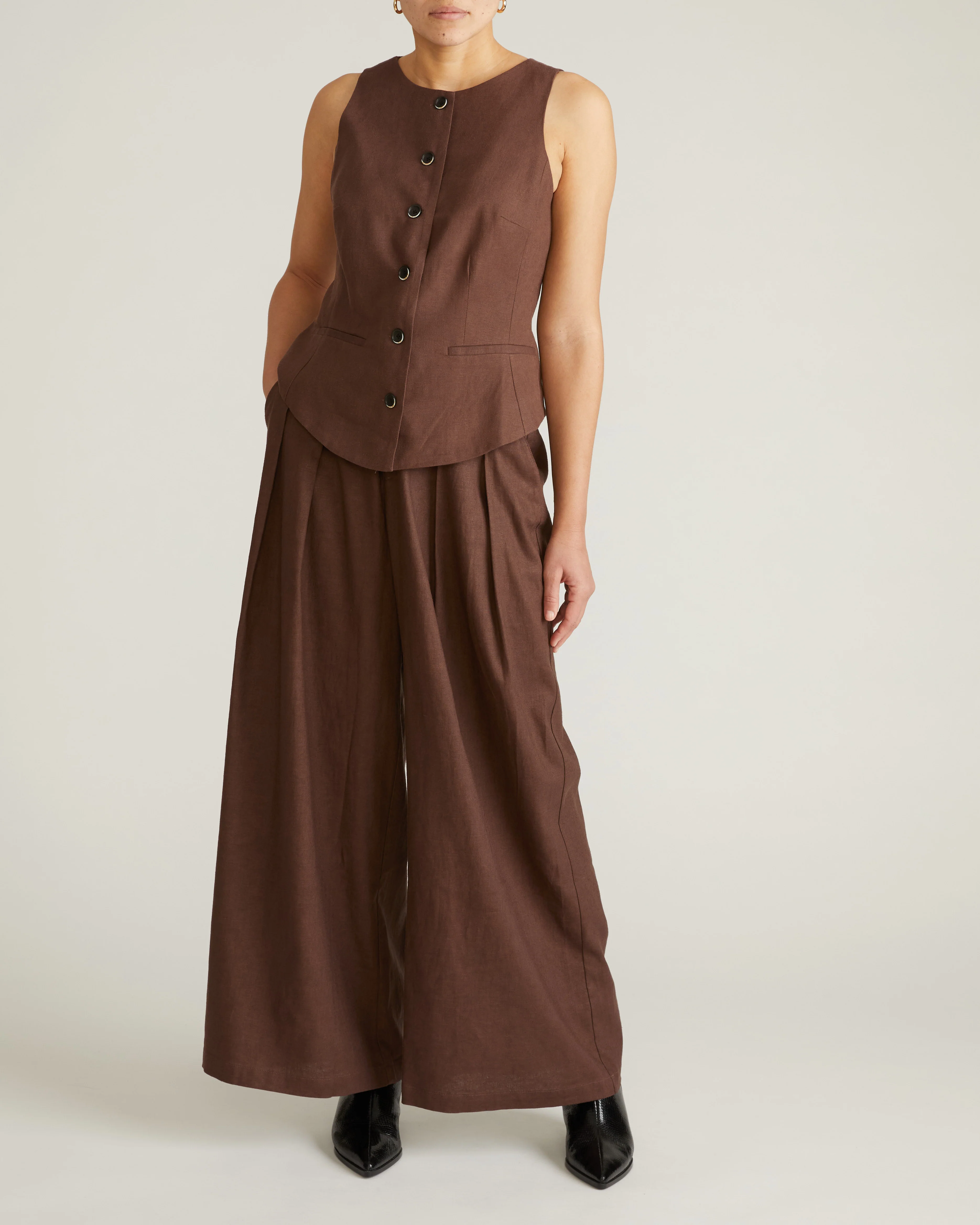 Tamsin Stretch Linen Vest - Sophisticated Brown - Image 6