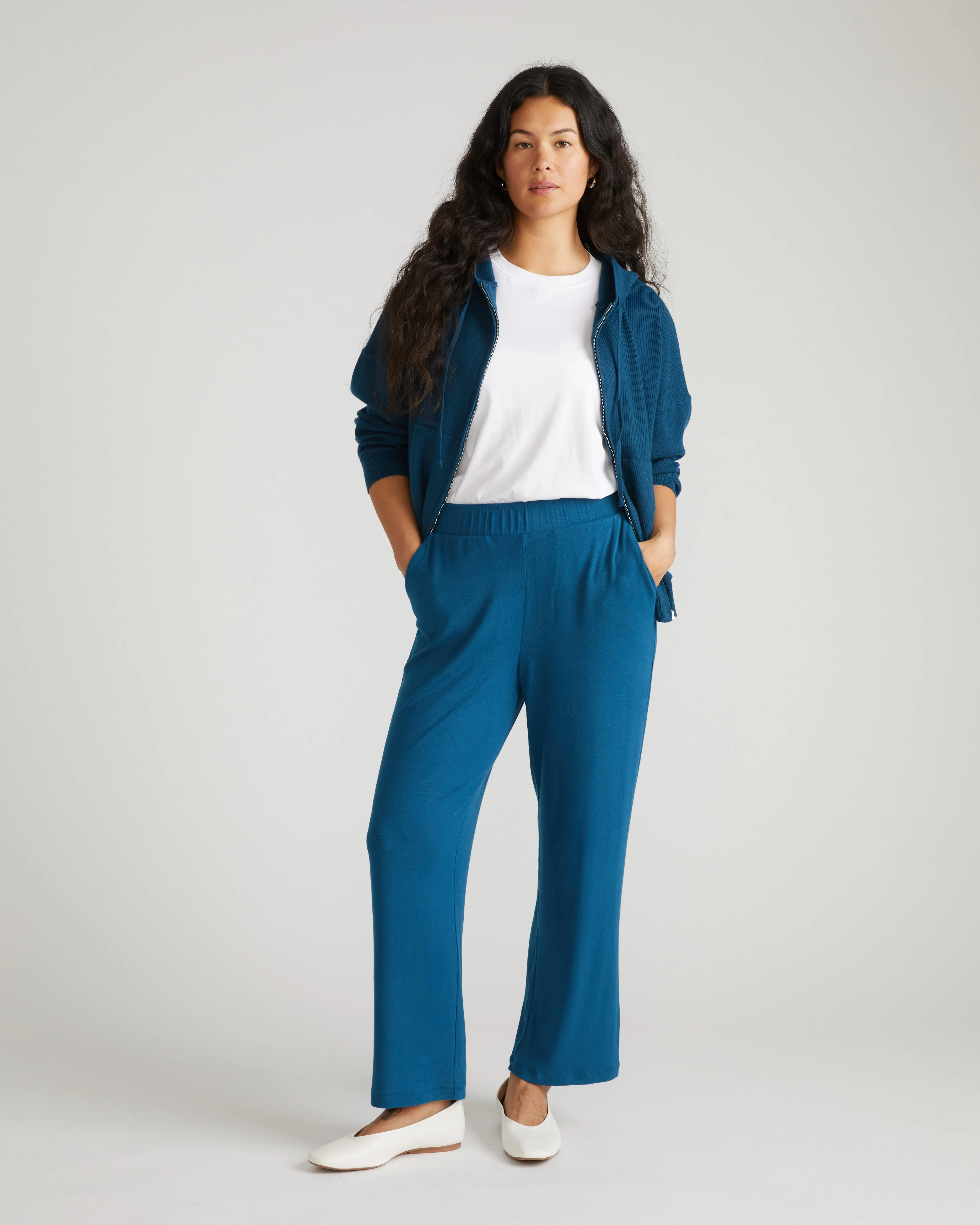TravelKnit Relaxed Pants - Blue Teal - Image 2